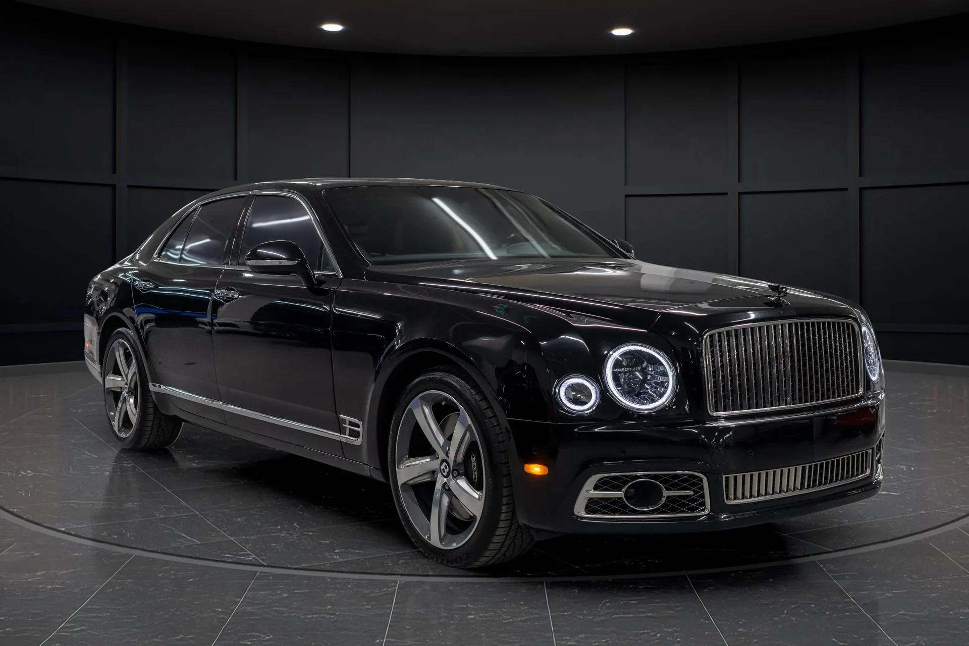 mph010_2082430816_94c48bd2_e12b_424a_a964_d29696f03f89_201920_Bentley20_Mulsanne20_Speed2028_SCBBT_7_ZH_1_KC_00409429_11_2440b05e00
