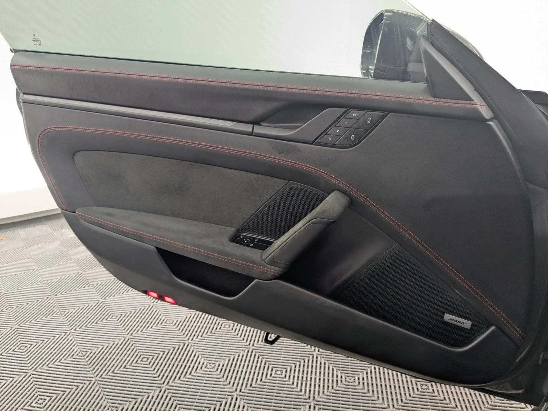 mph010_2082748935_d6ad9aca6d3903cd8ff404a0df364db8x_bf4e727931