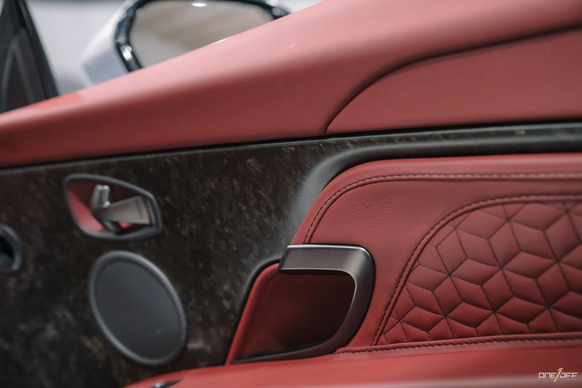 mph010_2088110317_Used_2019_Aston_Martin_DBS_Superleggera_1752875585_48eae65fbd