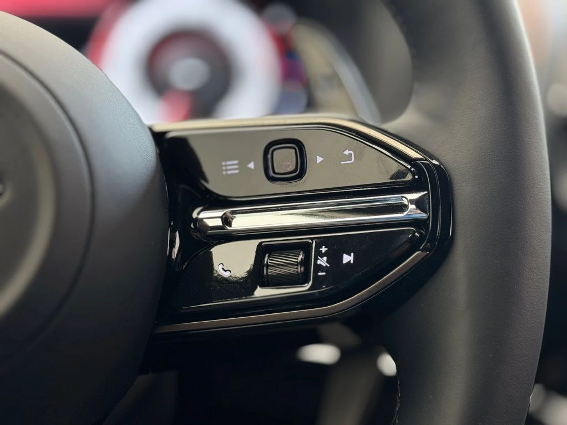 mph010_2089406799_fv6xd67uo13soevgr6ilw6k0f1oy_70a8115406