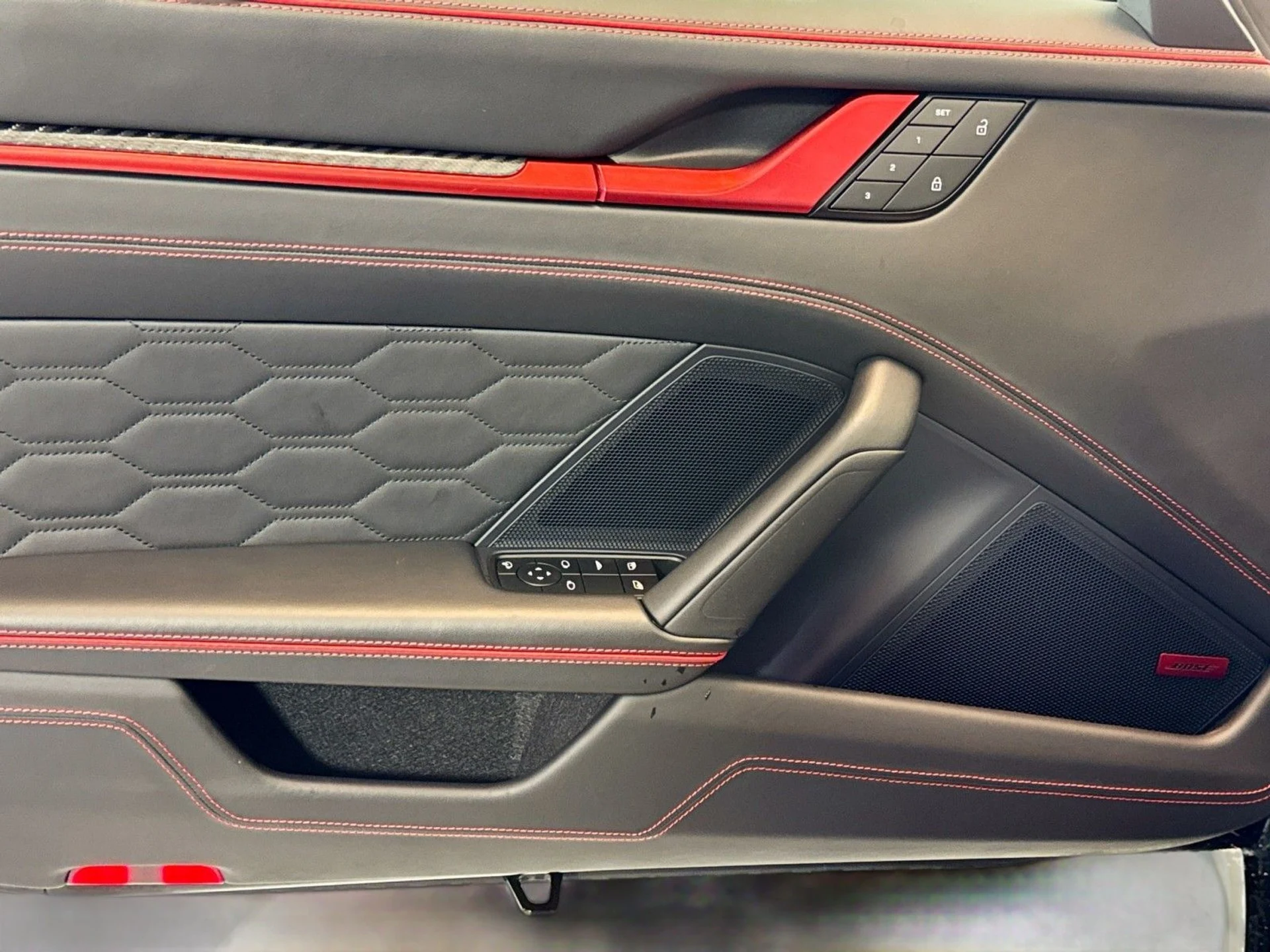 mph010_2090863374_ad473cb20bd892efa22b16a661a824bd_37ebd70961