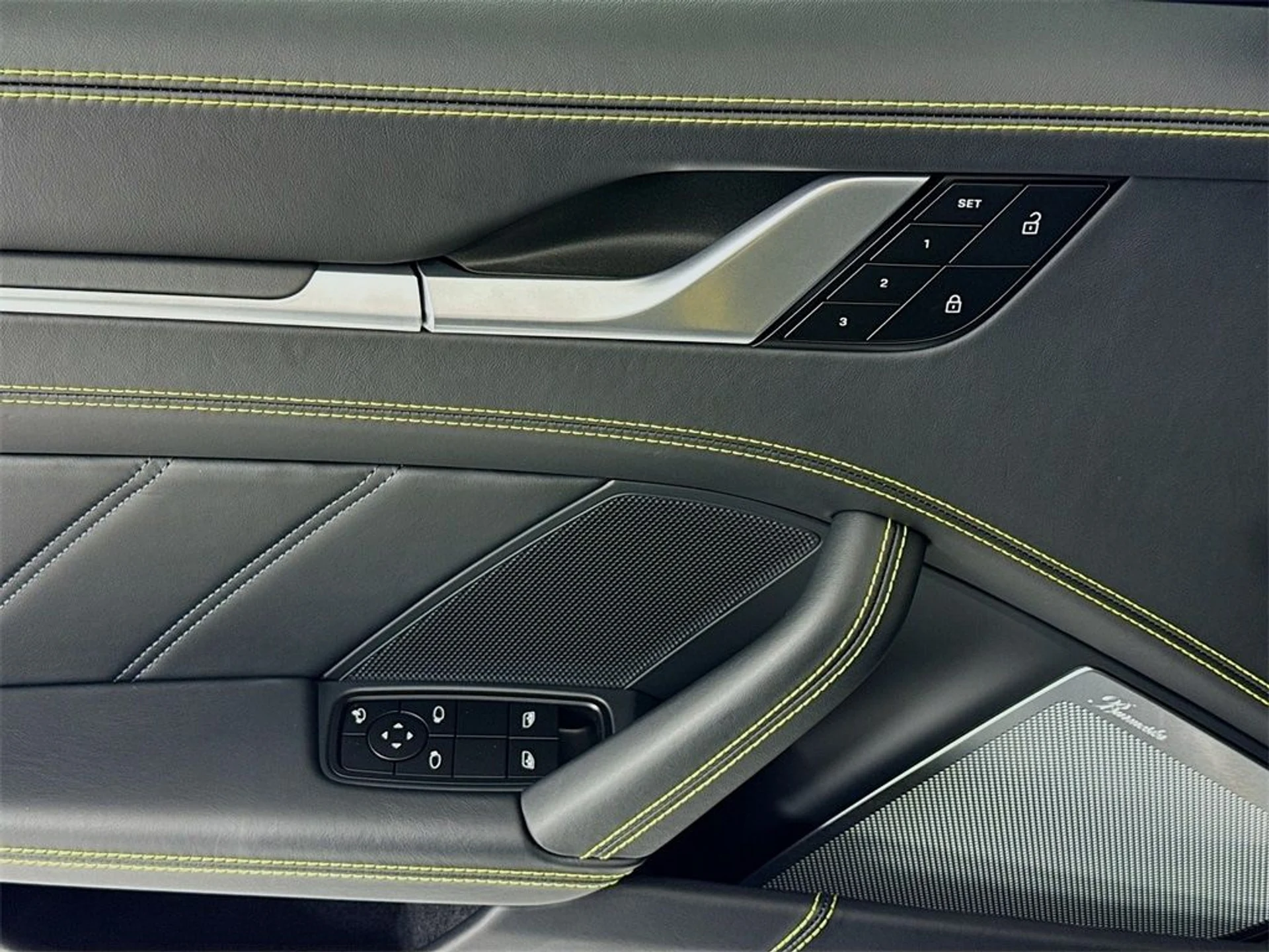 mph010_2091613173_a7fda5da6ab4c7d3ef85efb31c2ef098x_7c65786c44