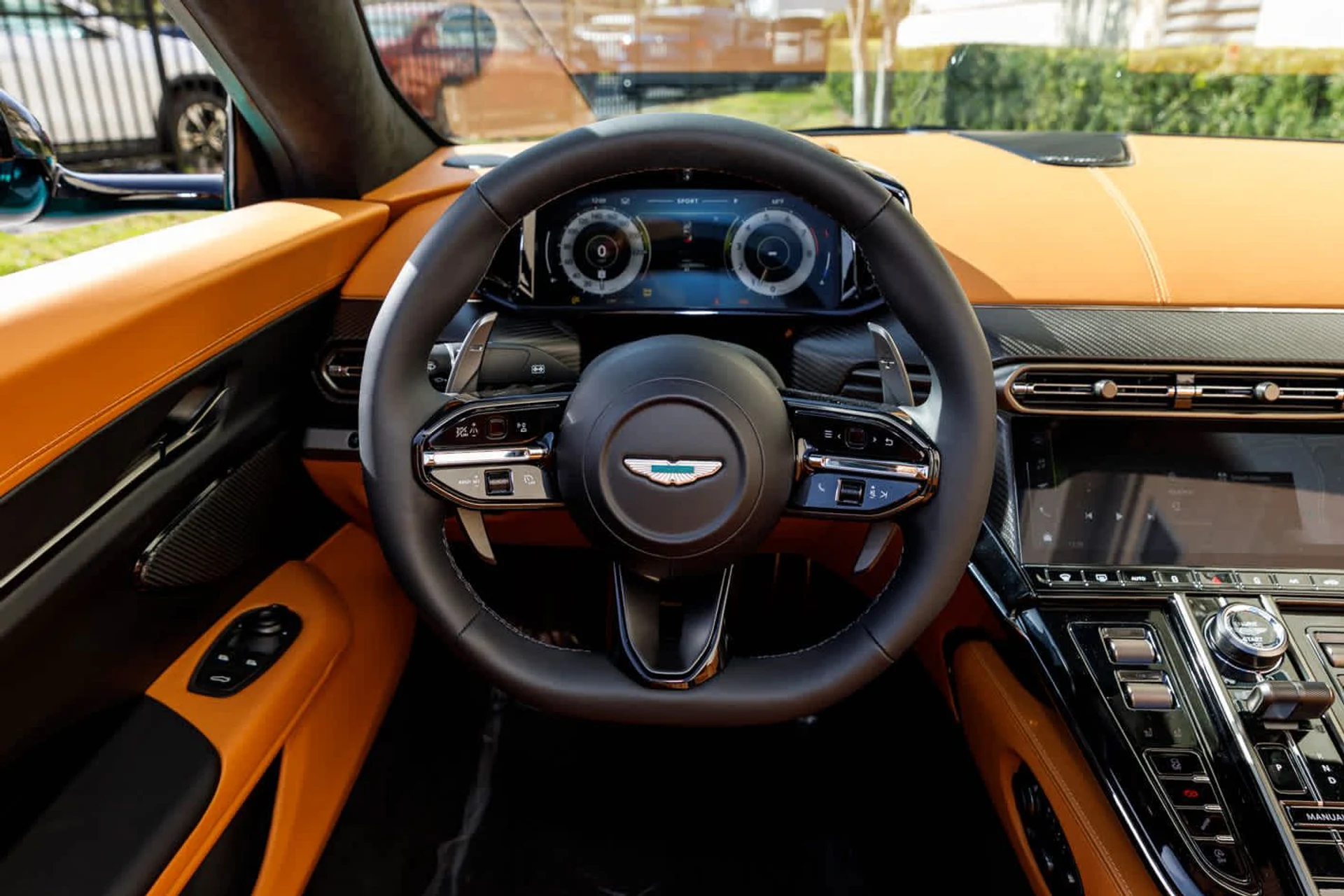 mph010_2099232809_11_65df85325d