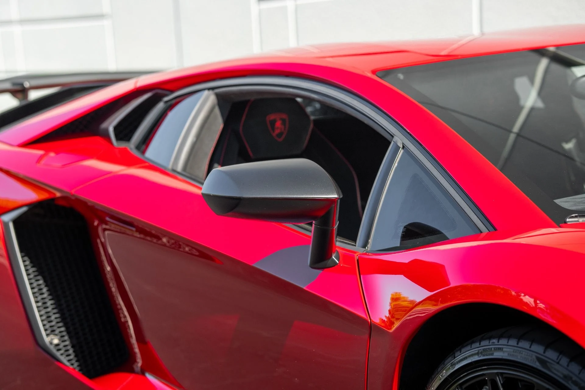 mph010_2105601709_Used_2016_Lamborghini_Aventador_LP_750_4_SV_1760392295_83c08c55fc
