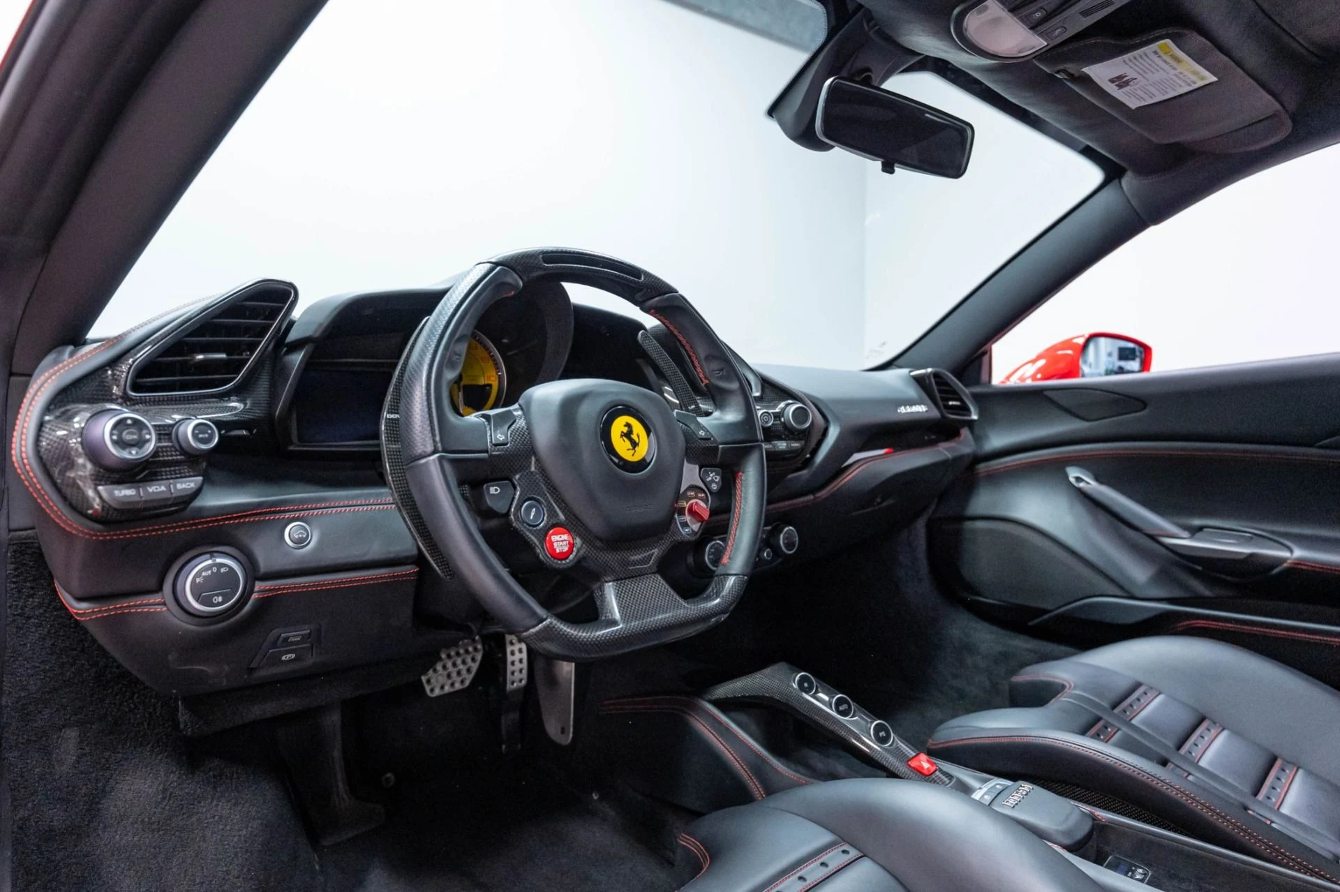 mph010_2113594319_Used_2018_Ferrari_488_GTB_1786120239_0627b66fb9