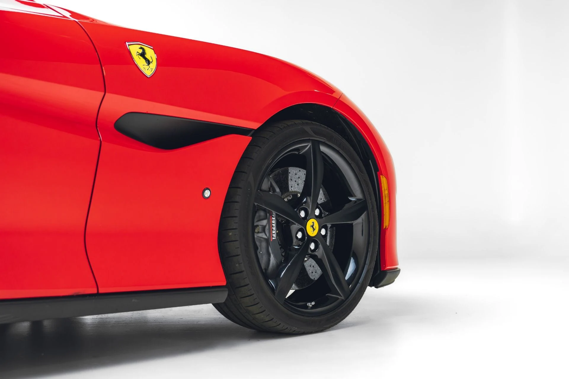 mph010_2119545659_Used_2019_Ferrari_Portofino_1781556038_ad5d44c437