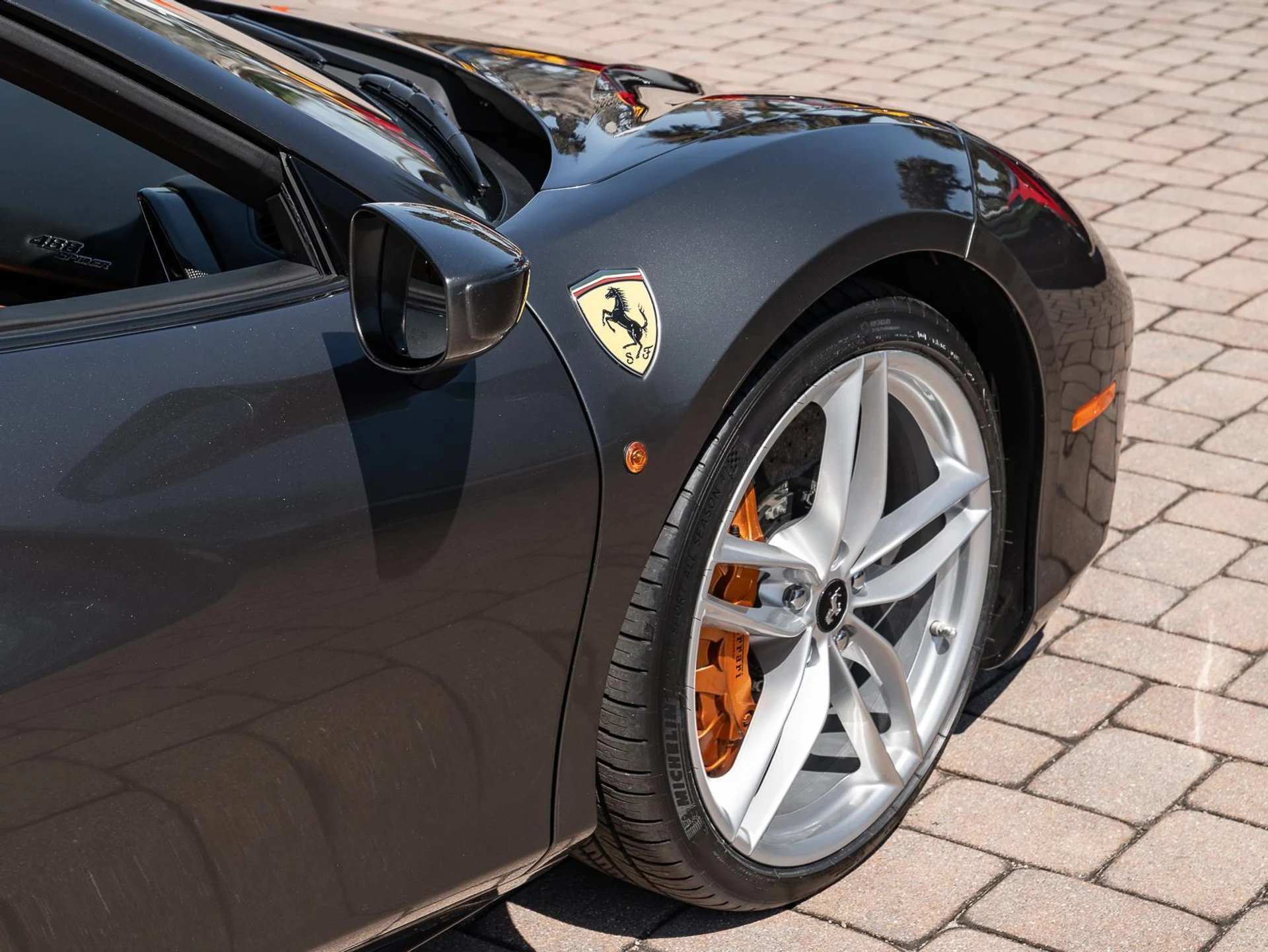 mph010_2121430409_Used_2018_Ferrari_488_Spider_Convertible_1771927246_3bfa2b86c1