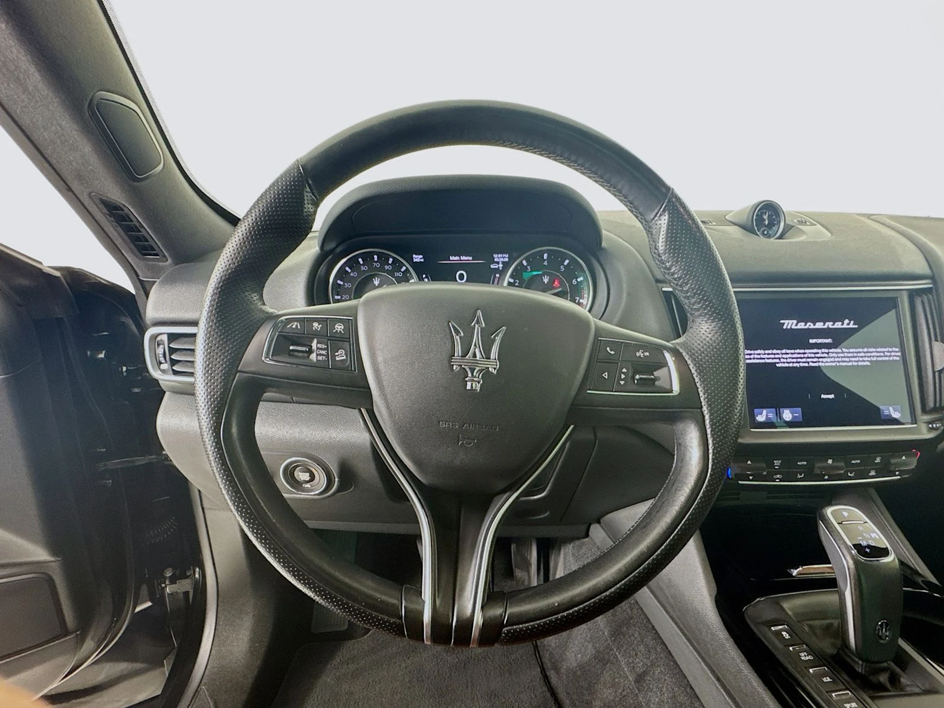 mph010_2130067988_5db913b511978bb2e84845f16666c205x_ce7f0b545f