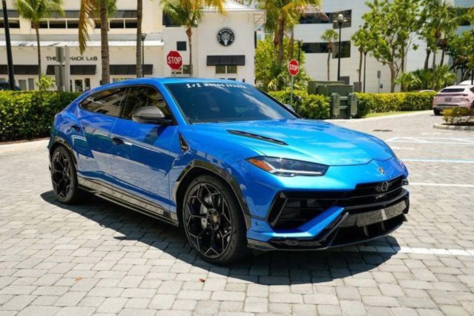 mph010_2132995229_used_2024_lamborghini_urus_performanteawd_14354_22887761_11_640_56cfc2c0fc