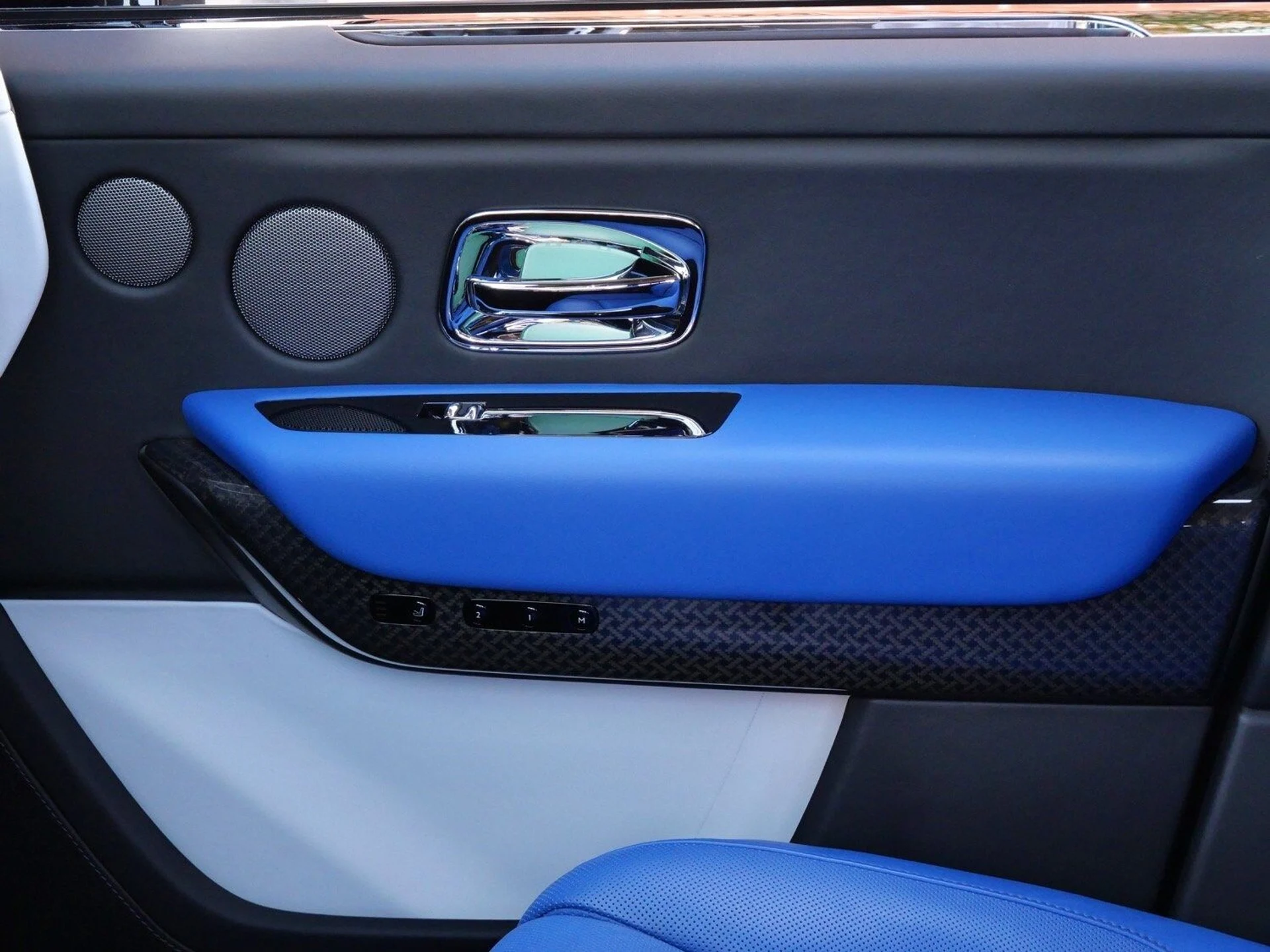 mph010_2133858340_0c3d1c09ec08cbac0943a99e00ddab3fx_e7ecaa11de