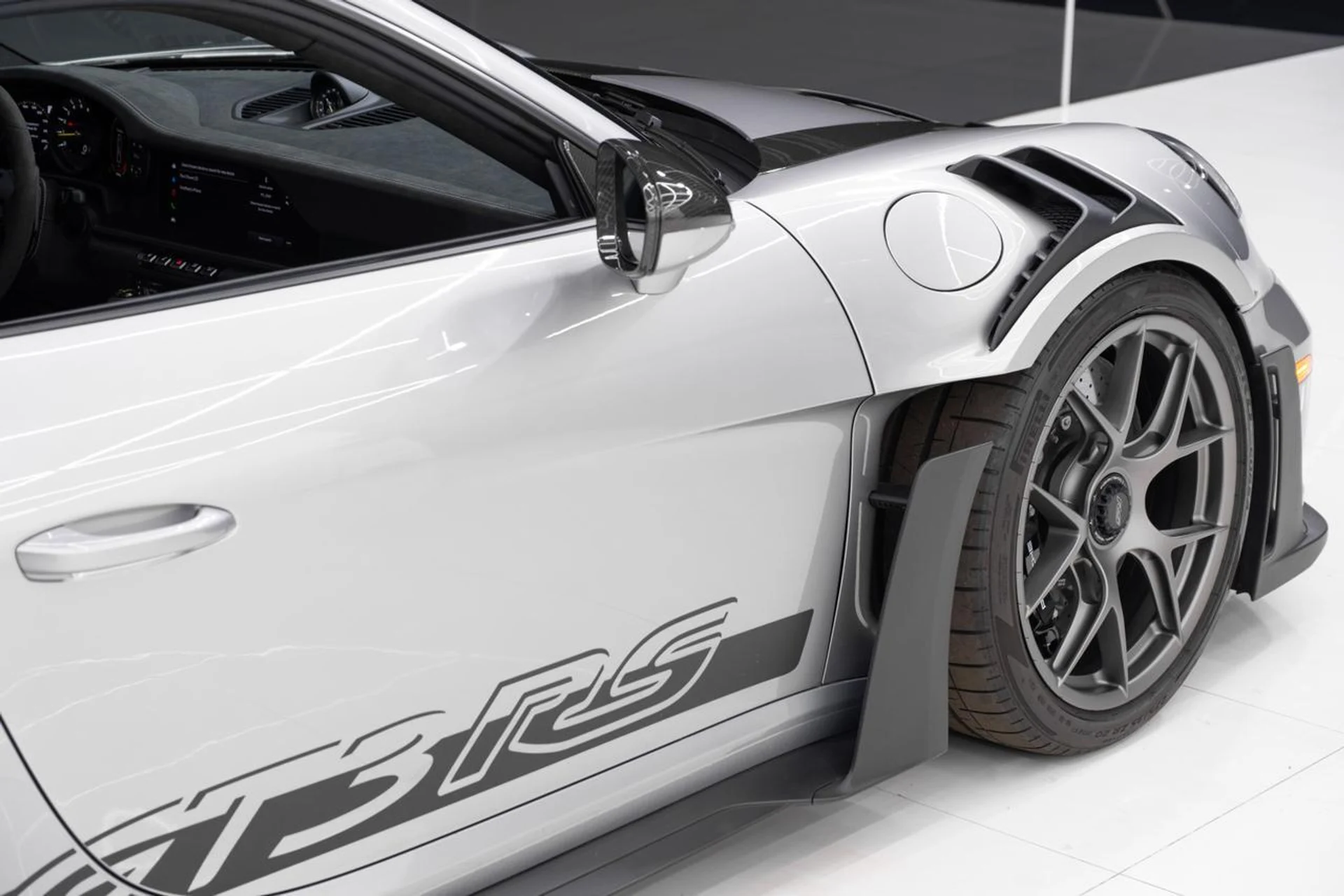 mph010_2134102786_428516e1155cd1cb88d19f3bc505358f_9537a1601a