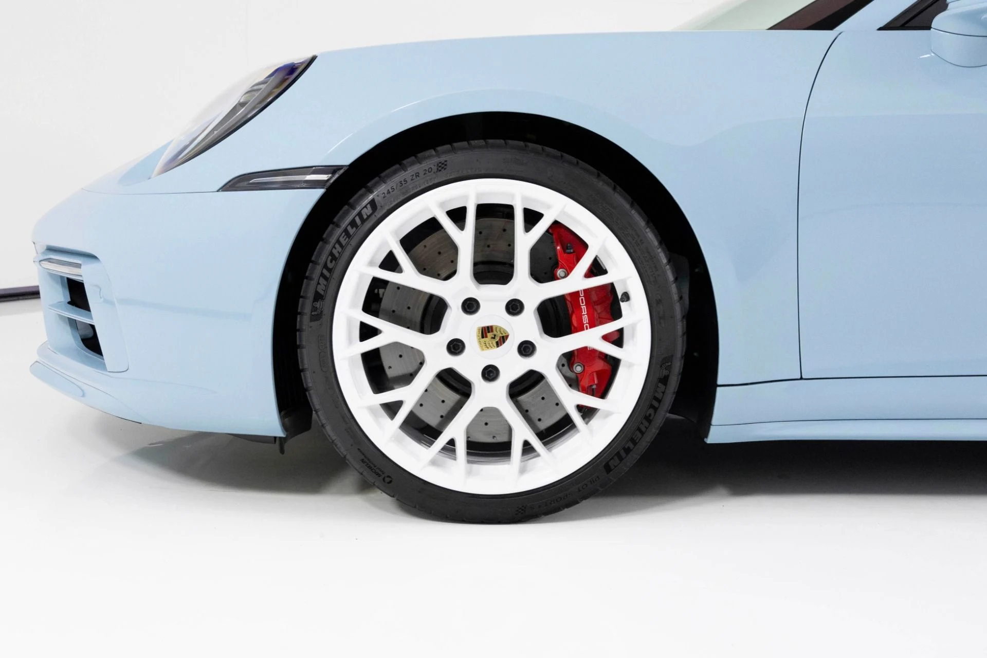 mph010_2138387349_Used_2023_Porsche_911_Targa_4_GTS_1762298421_2eef8821d2