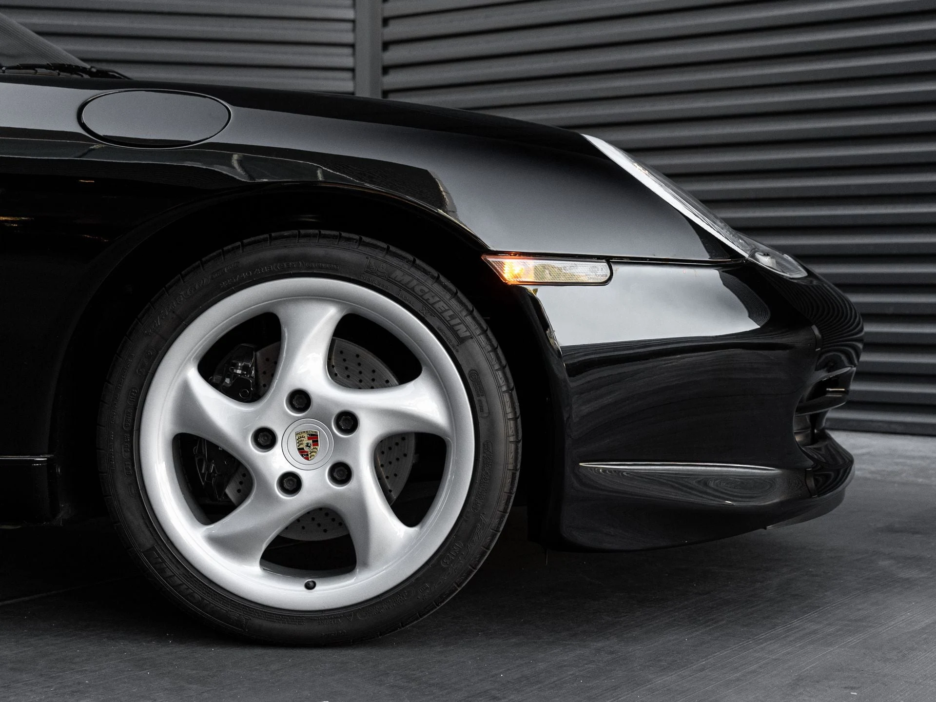 mph010_2138886859_11_2d61a3925b