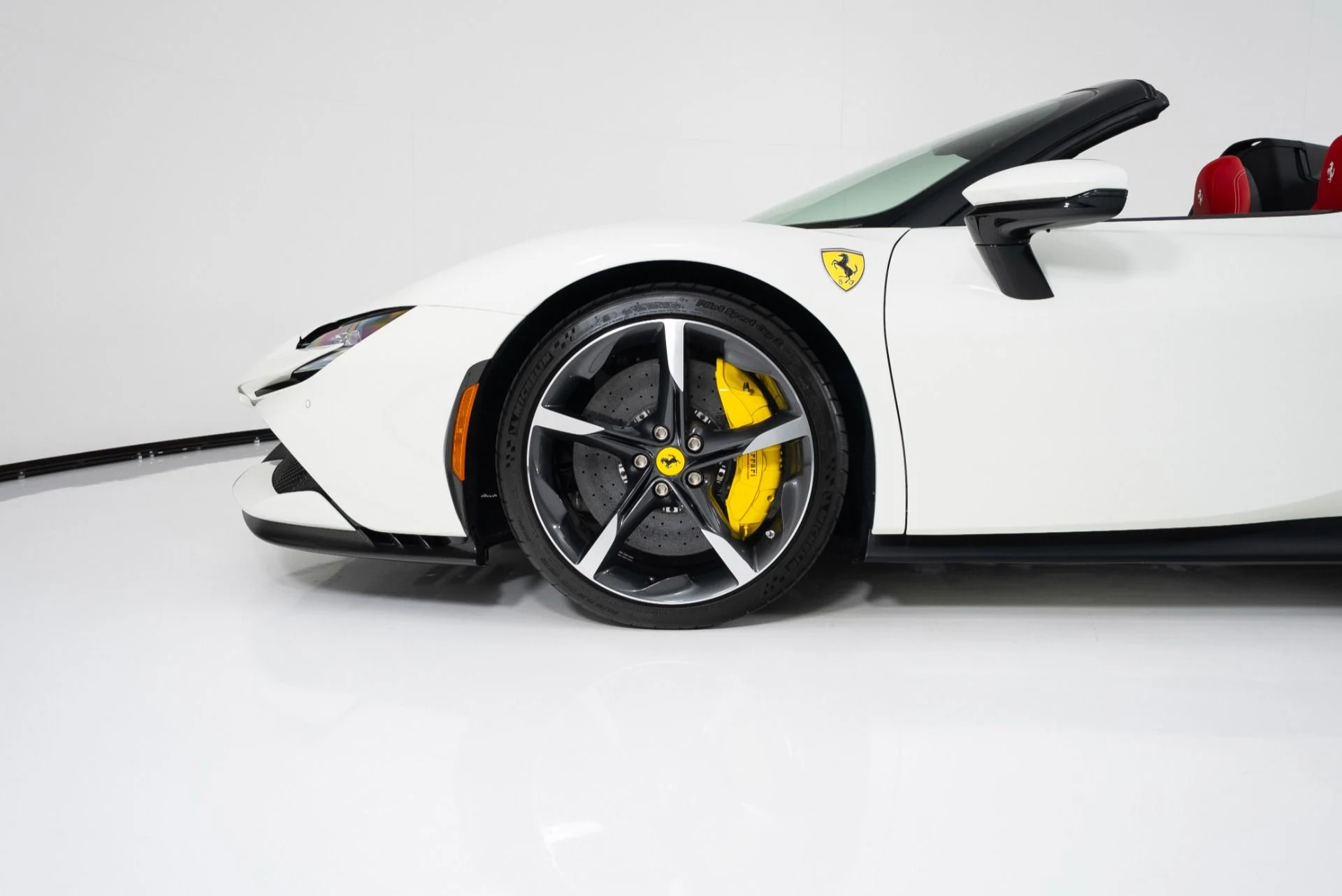 mph010_2141911285_Used_2024_Ferrari_SF_90_Spider_1755801505_90778bce13
