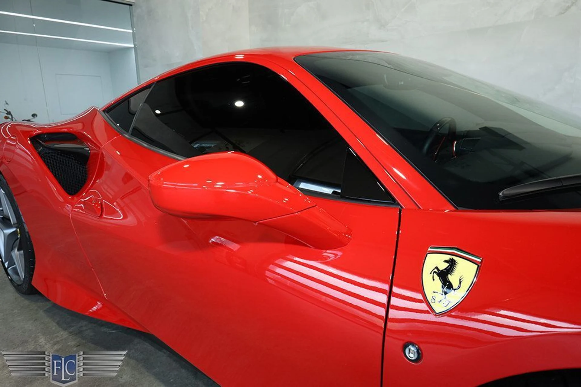 mph010_2145098999_used_2020_ferrari_f8_tributo_coupe_9689_22891893_11_1024_a9a6fd542f