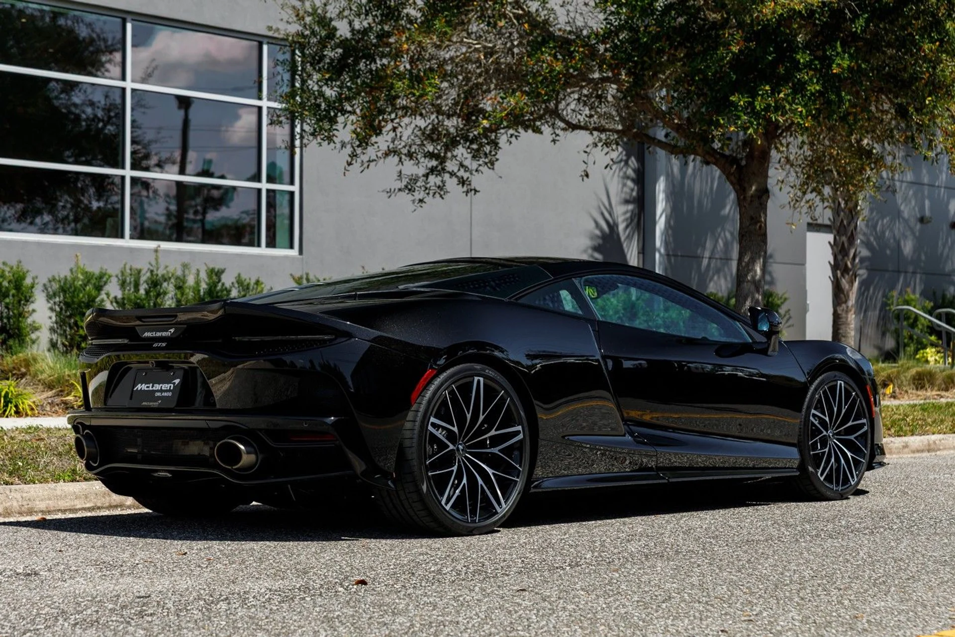 mph010_2146827097_470_p11_l_3ce127cad3