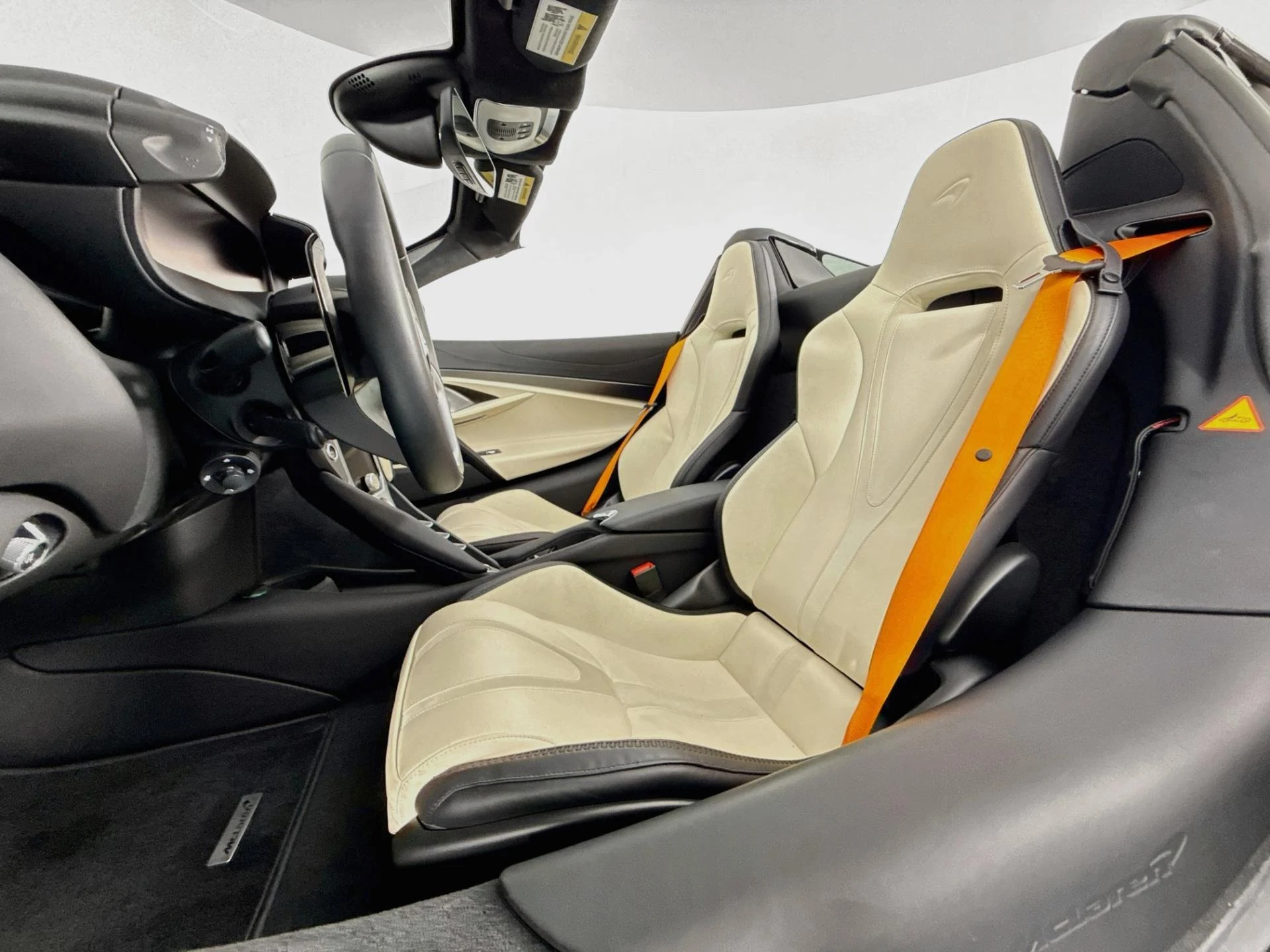 mph010_2147078782_Used_2024_Mc_Laren_750_S_Spider_1788340213_6234683621