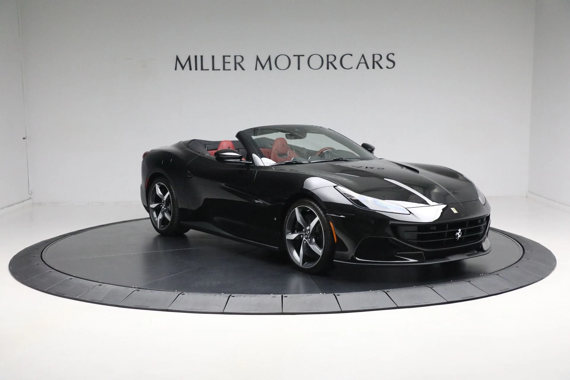 mph010_2147322052_Used_2023_Ferrari_Portofino_M_1718995337_18d651f6f3