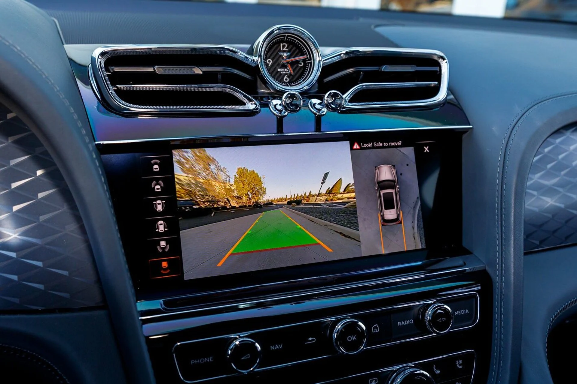 mph010_2148372684_0d0cf8892784a31721f077ddce573adax_8d5f8b13c5