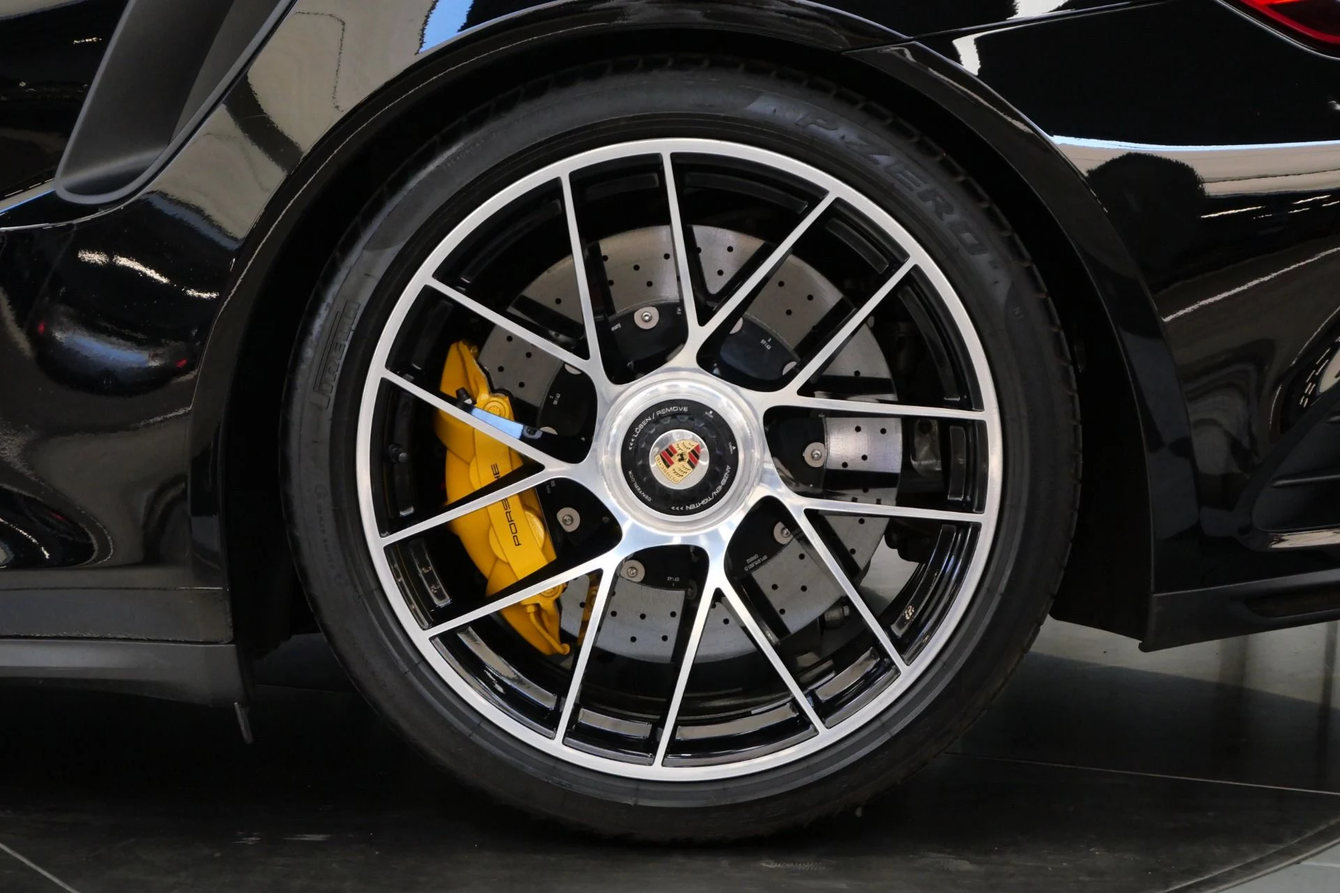 mph010_2158113162_Used_2019_Porsche_911_Turbo_S_Cabriolet_1756135575_274ae756e0