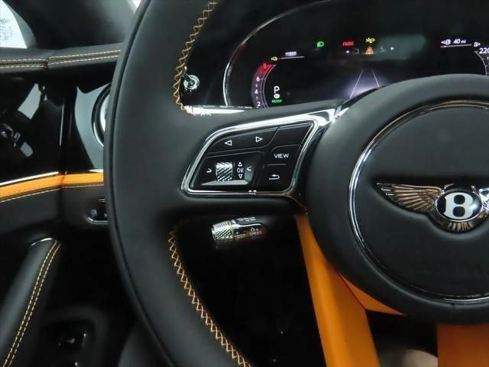 mph010_2159738138_used_2025_bentley_flying_spur_speedsedan_8119_23018472_11_640_25553e7642