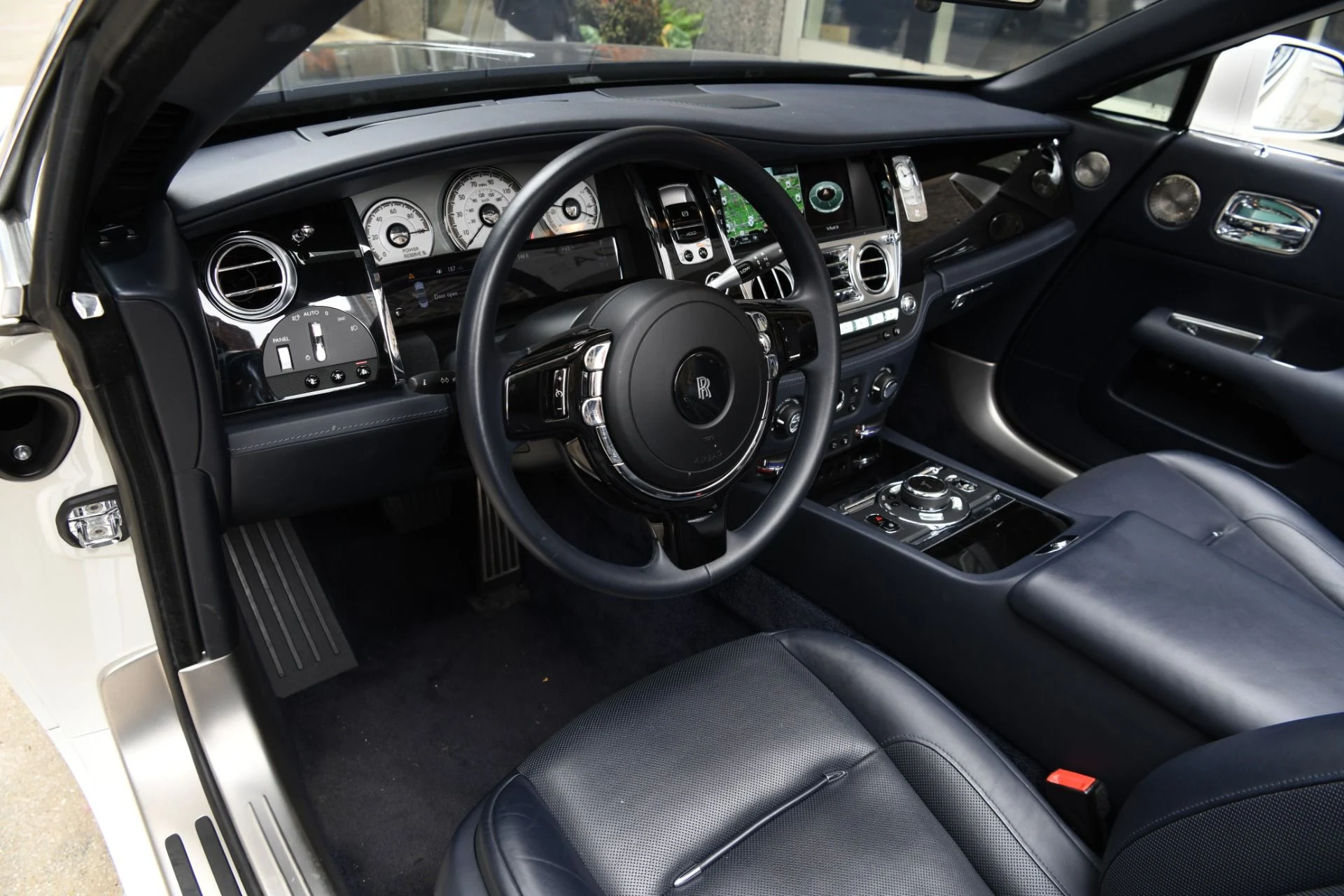 mph010_2159976995_10800_p12_l_31bc3e8008