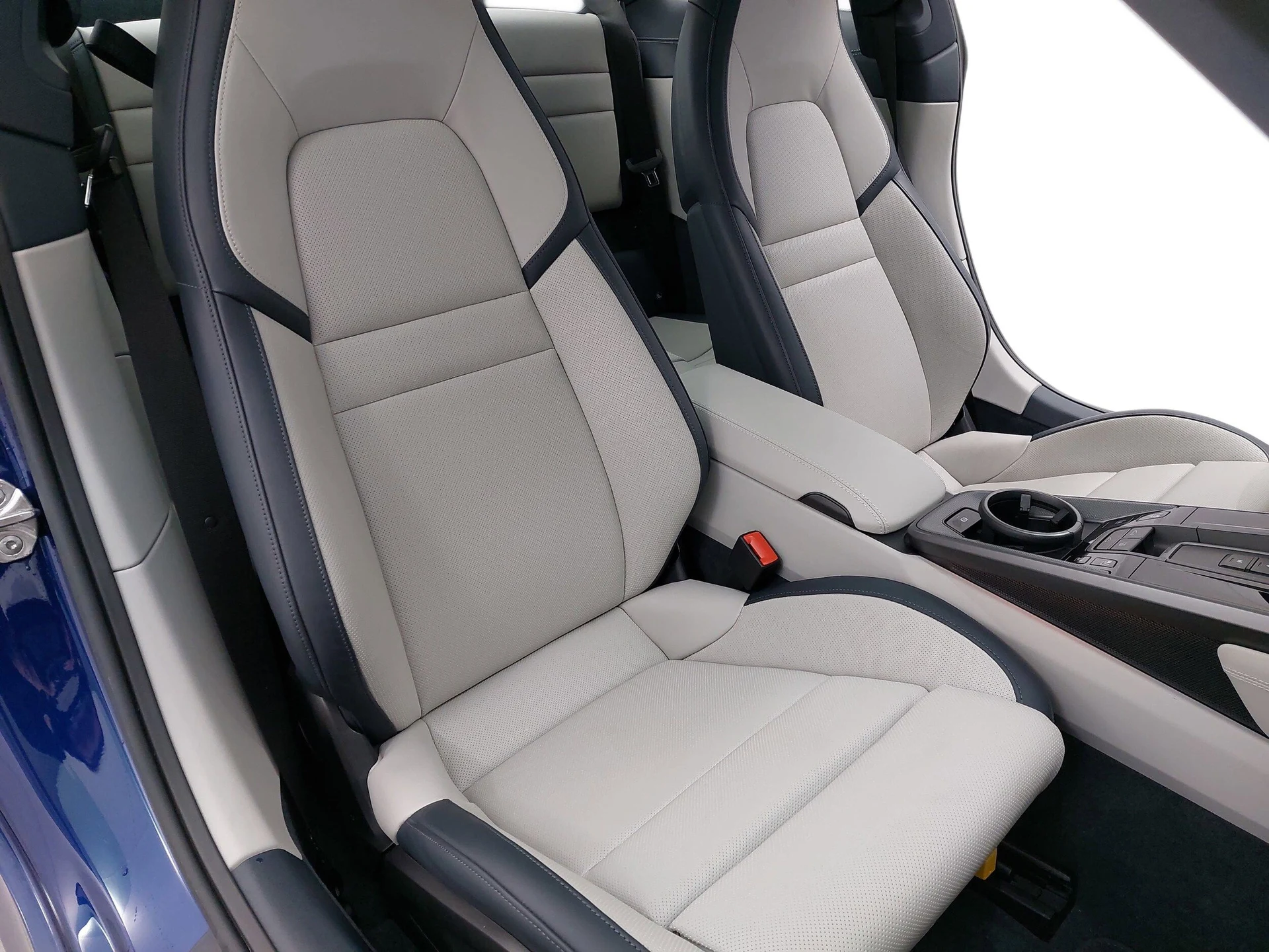 mph010_2161341345_4d6505e11c5924277cf3109dbf350f92x_8a7d660350