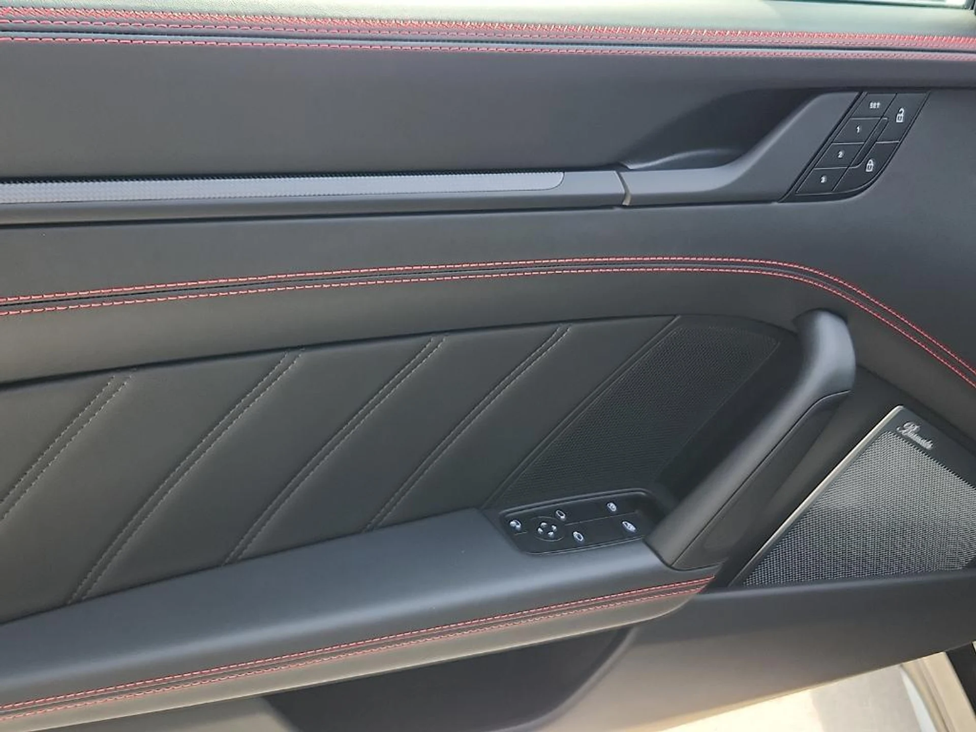 mph010_2163657964_V_Xav_Ab_RX_7erd_X_Ai_Qoq_OG_Ys_Fb_Gj_U_c9ffb4b86f