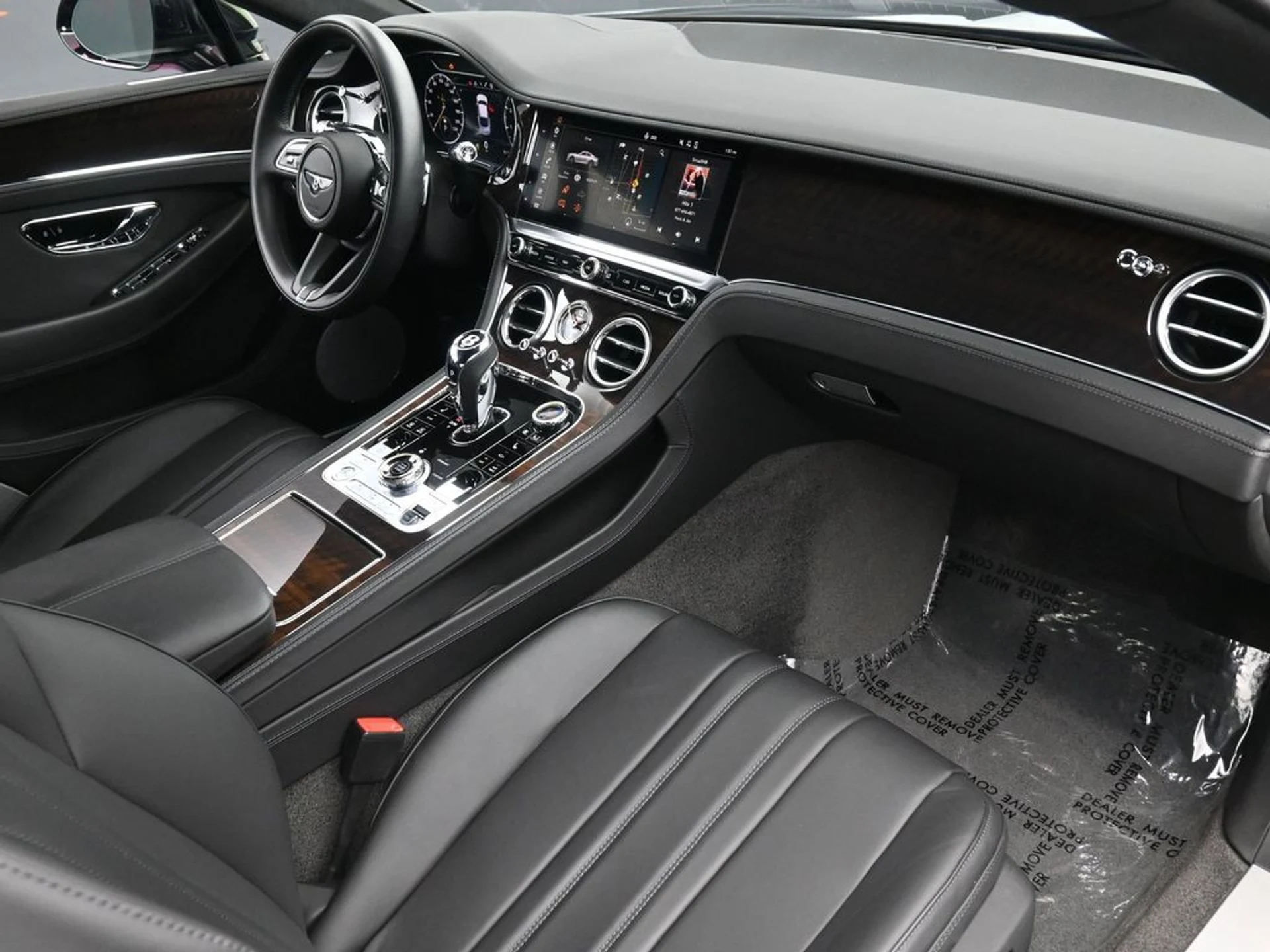 mph010_2164240878_a15b9419fe18a39273d1d59682765408x_a31507a7f3