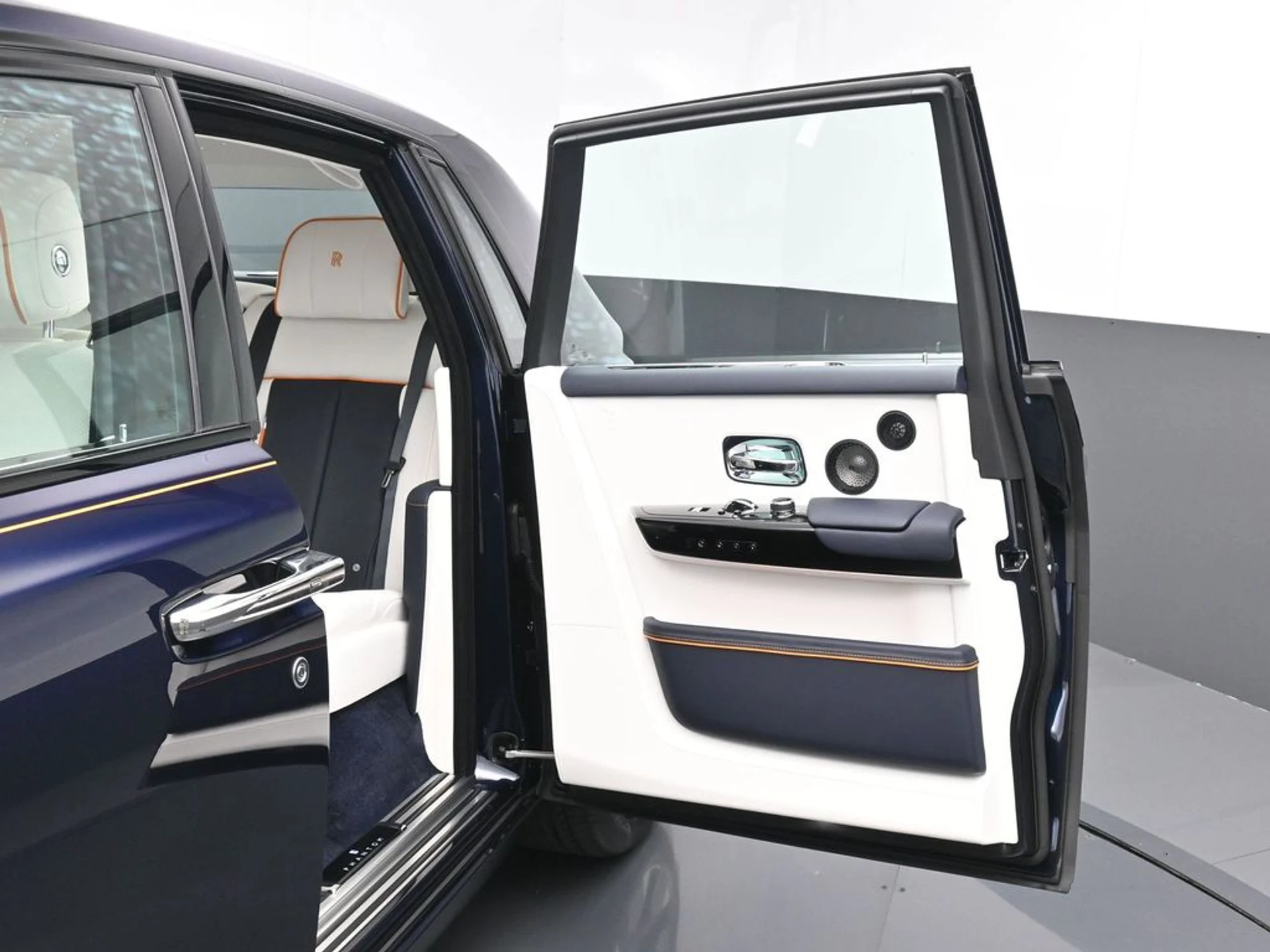 mph010_2165019581_cb9d12a41099e80964a6145f2ee4e09dx_da86b2cad9