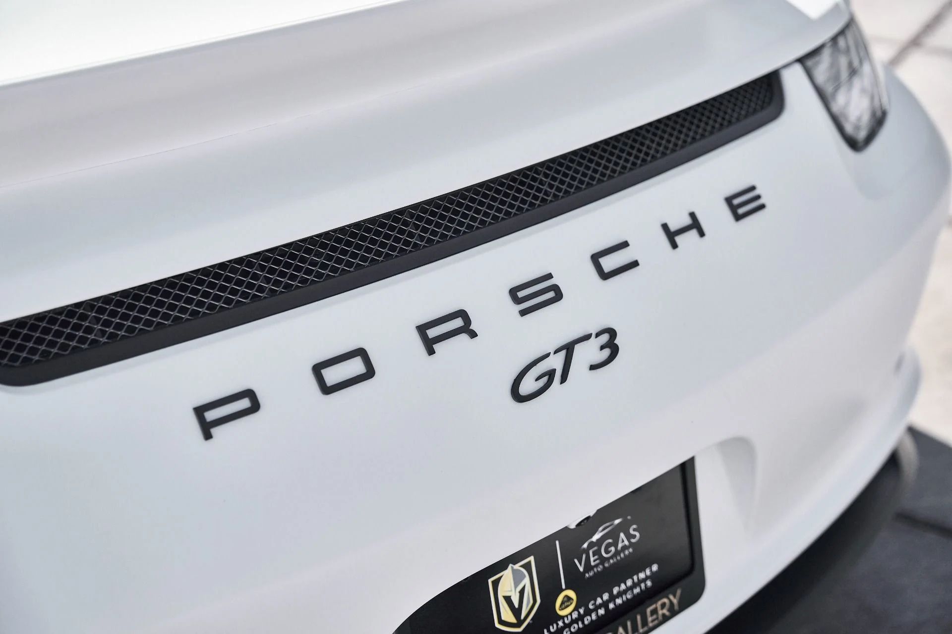 mph010_2167566616_Used_2015_Porsche_911_GT_3_1771890187_e563249c8b