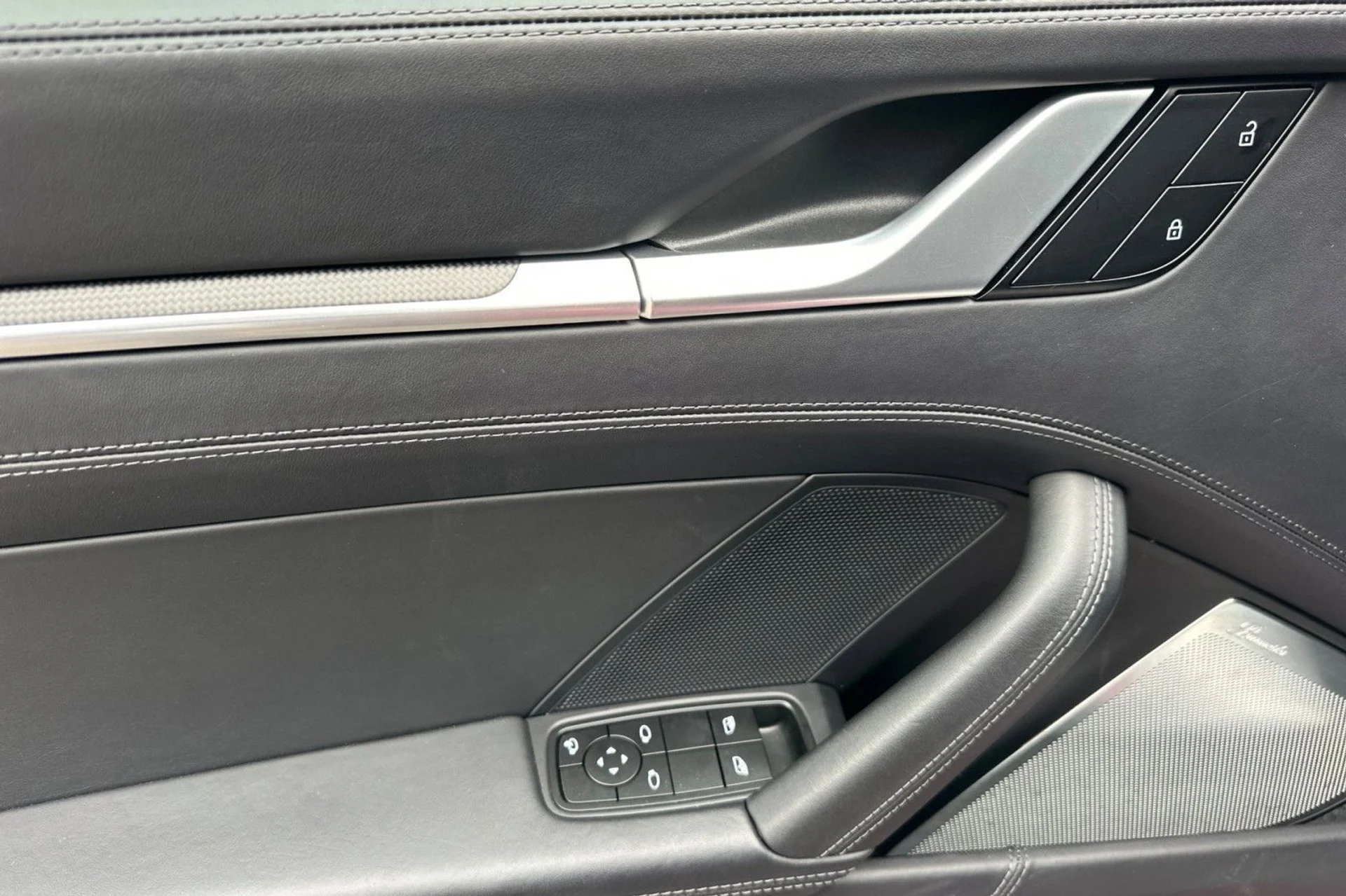 mph010_2167713388_7edaabffaa31a9fbda554fbc58825fd4_26d3d0c899