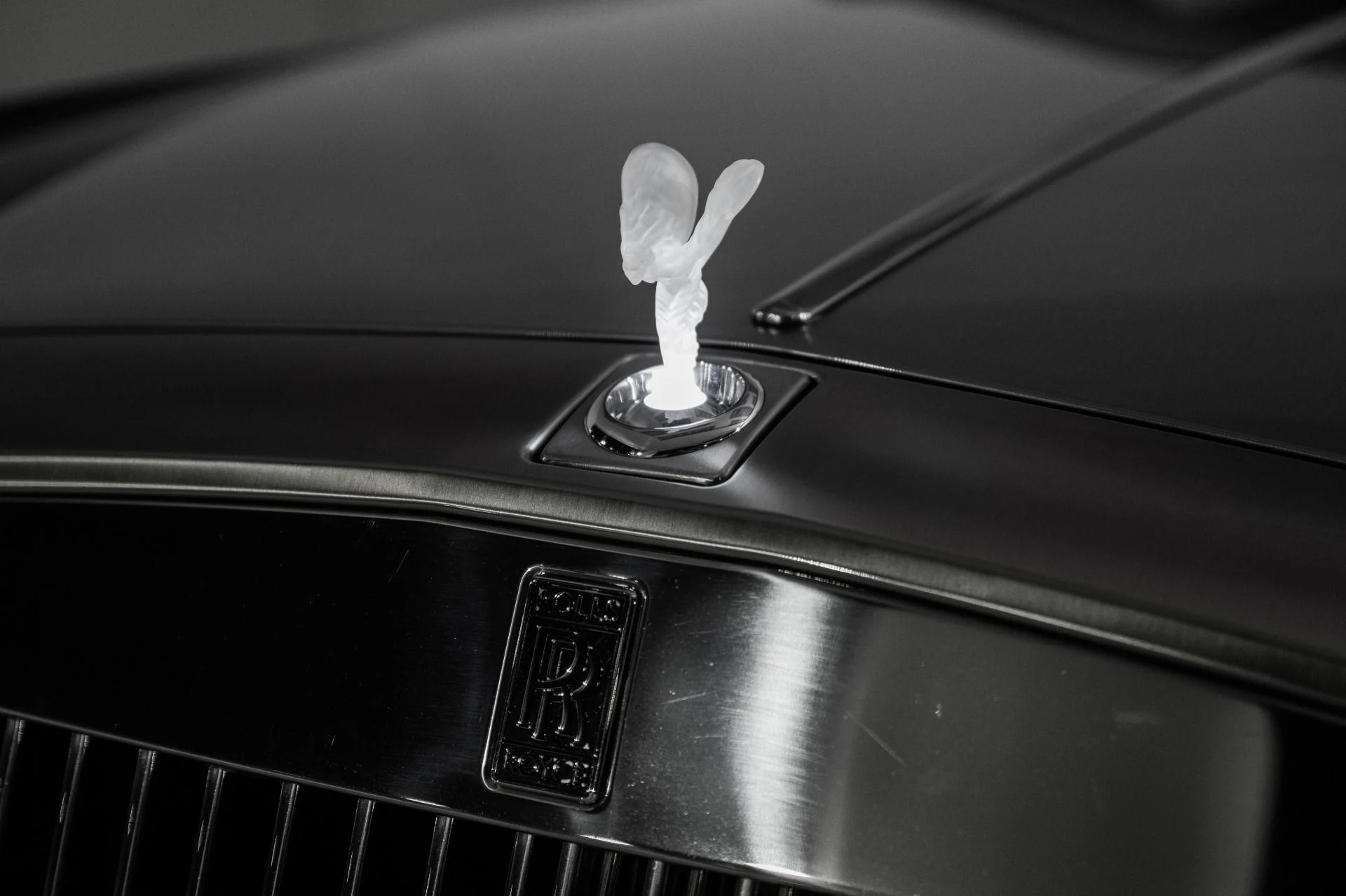 mph010_2171935797_Used_2010_Rolls_Royce_Phantom_Coupe_1760972669_25e1bd0e44