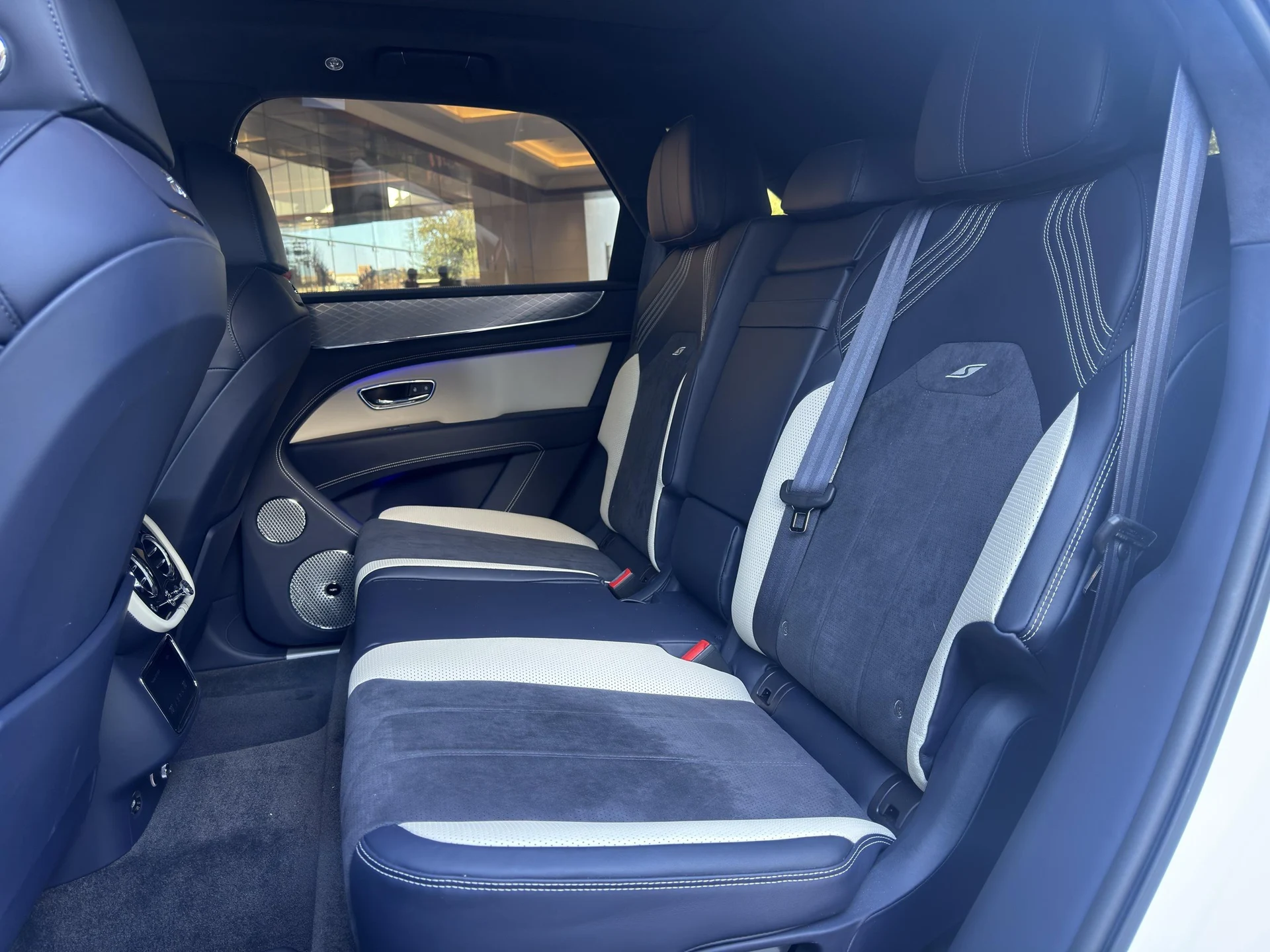 mph010_2172753448_480885681_693c5112b117e32501ac05bc_717a66d902