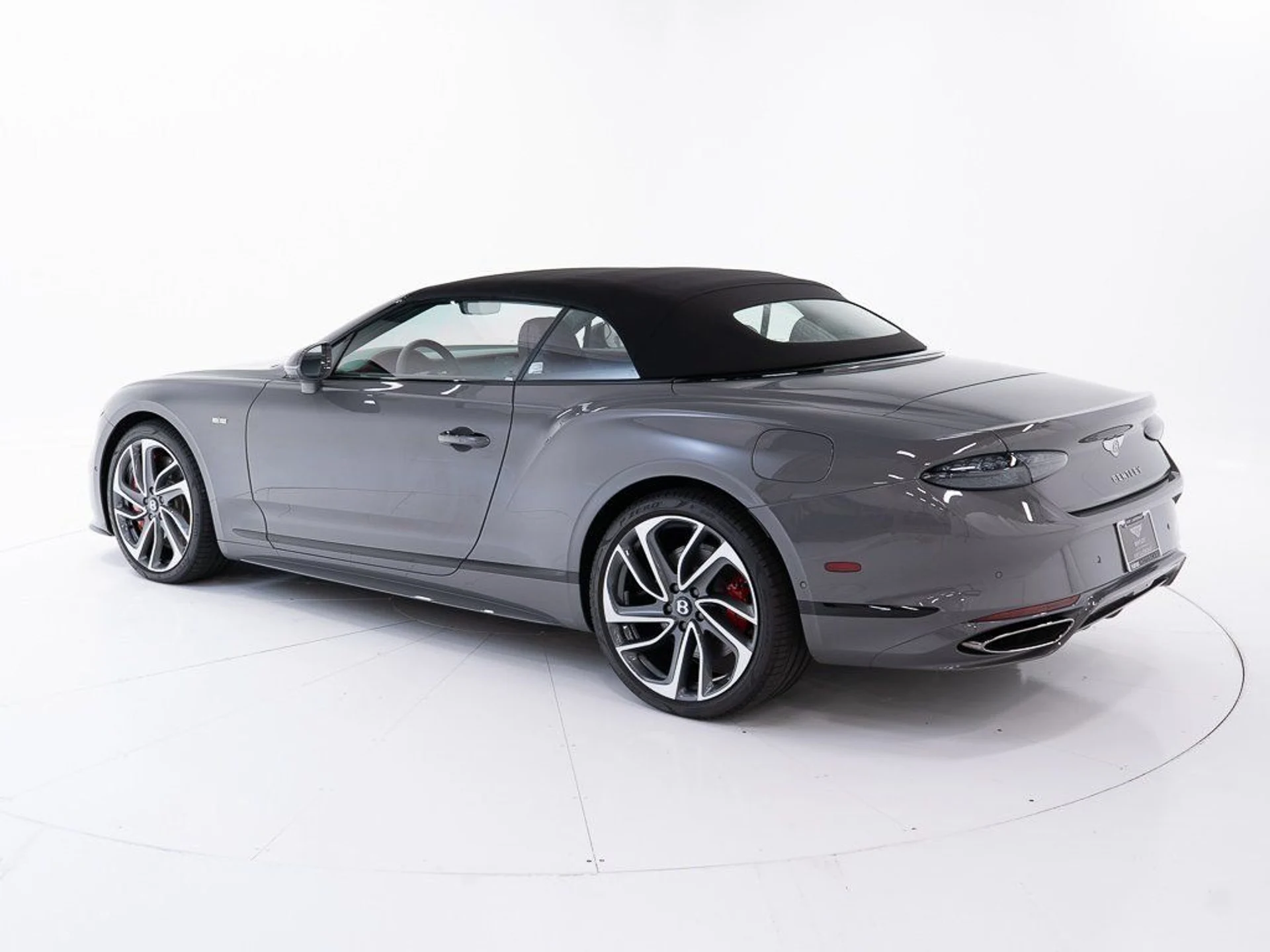 mph010_2175912329_d8f7ad11503aa709756f825b96599ce4_8179632171