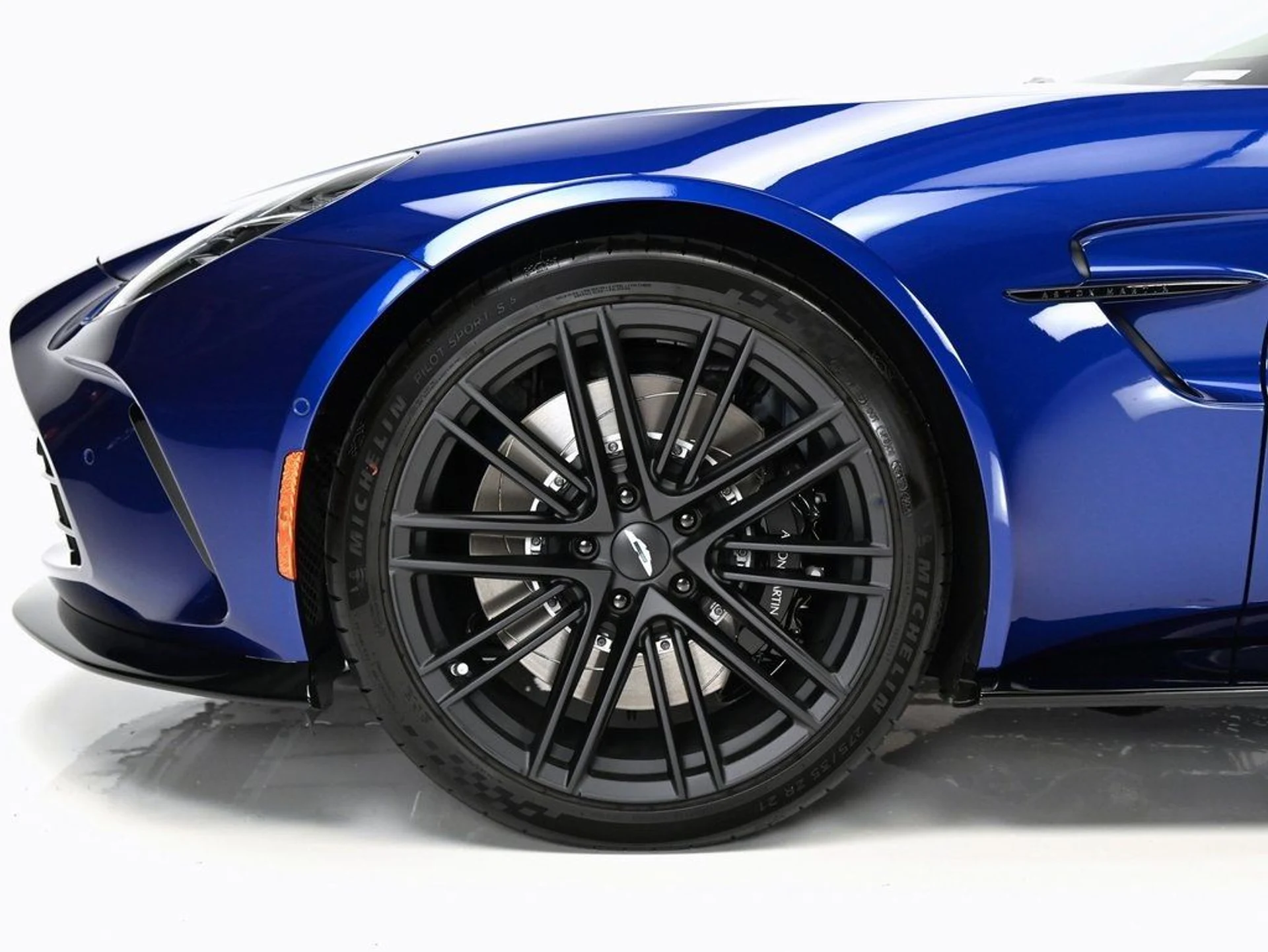 mph010_2176830761_eb1c7e409505957366049c76f58f9351_dbb5535b46