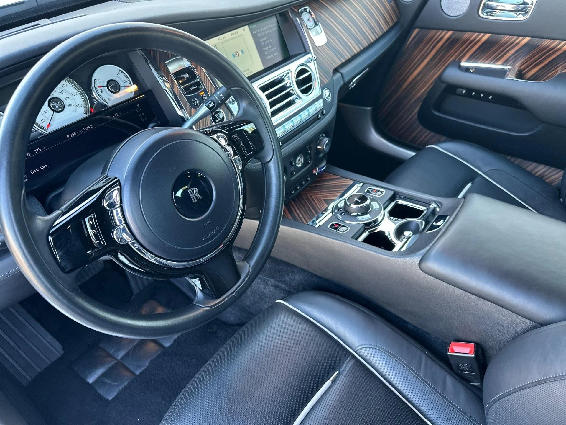 mph010_2183803562_Used_2016_Rolls_Royce_Wraith_1760001145_90c9b9e666