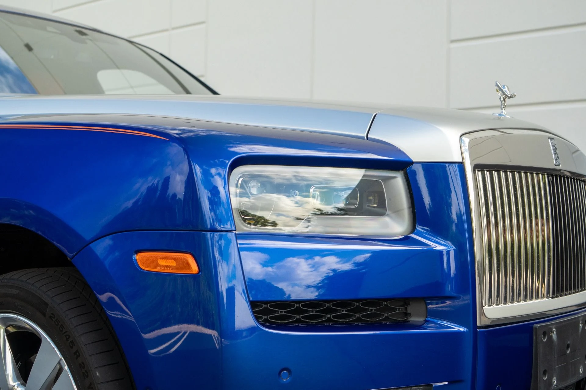 mph010_2187980407_Used_2019_Rolls_Royce_Cullinan_1764189669_b3f8089608