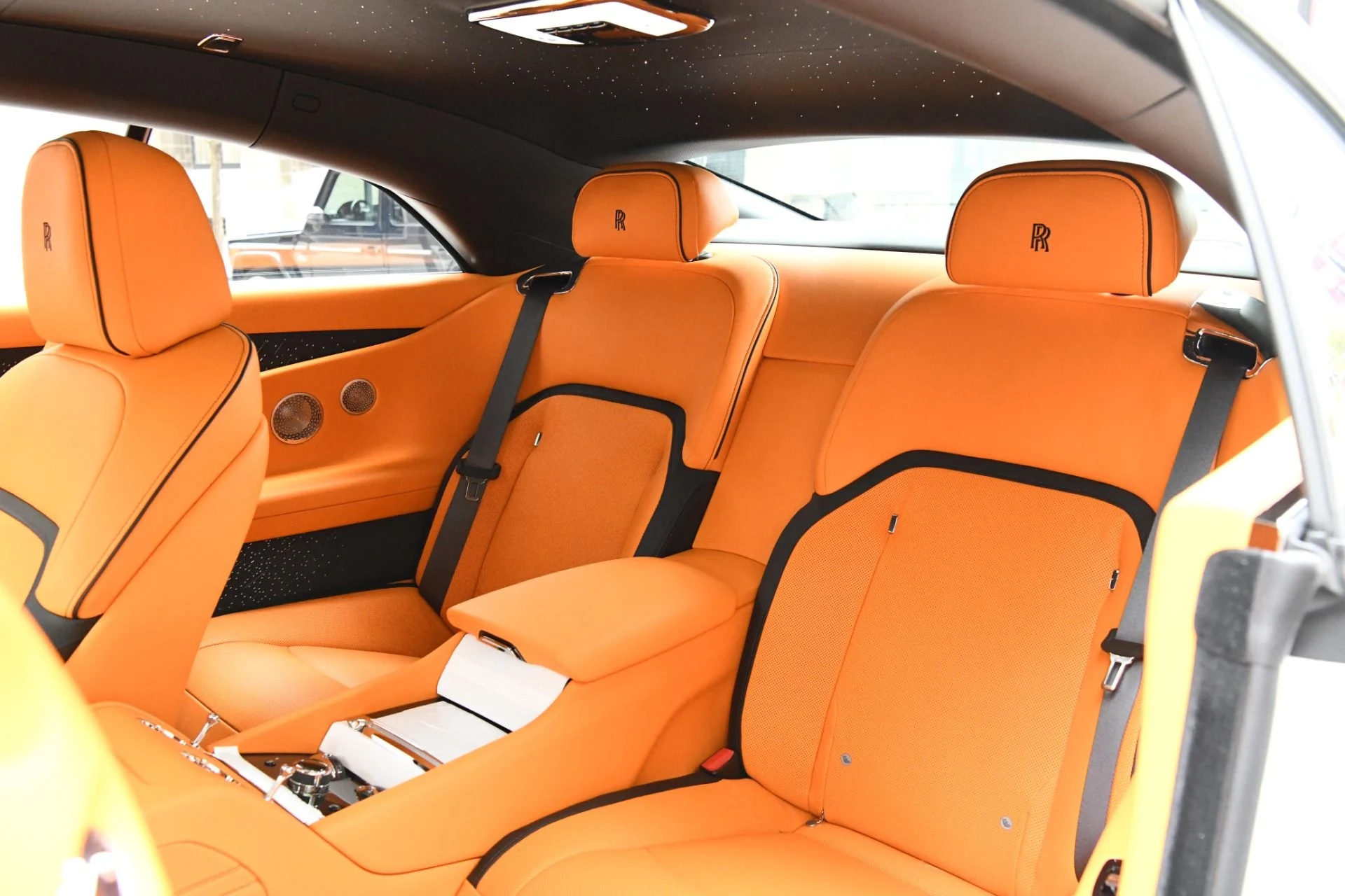 mph010_2197212228_11986_p12_l_bb7b5eb084