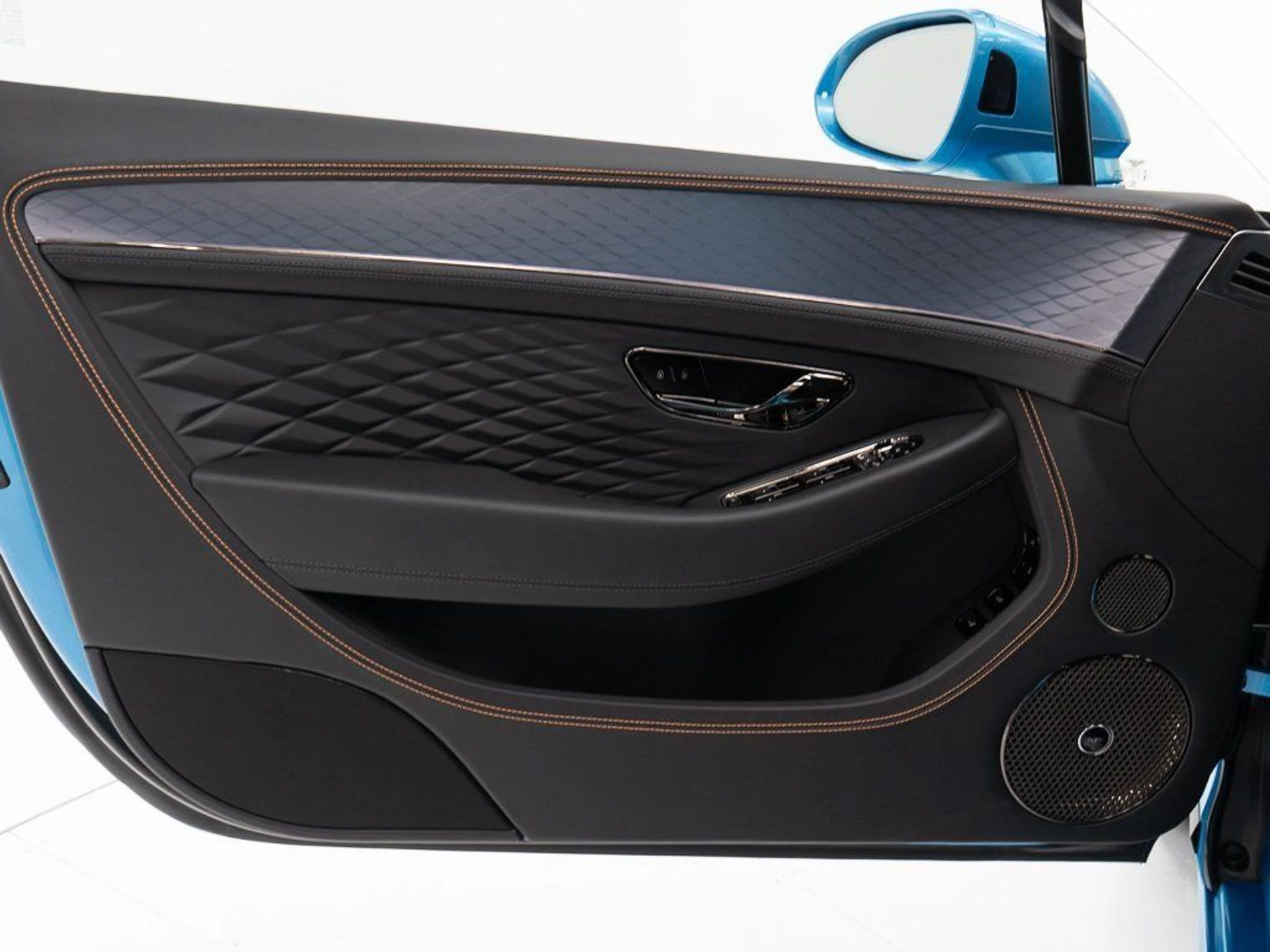 mph010_2197413020_4fa83b5abb6aa454cc98844d149444c3_f20f567ad8