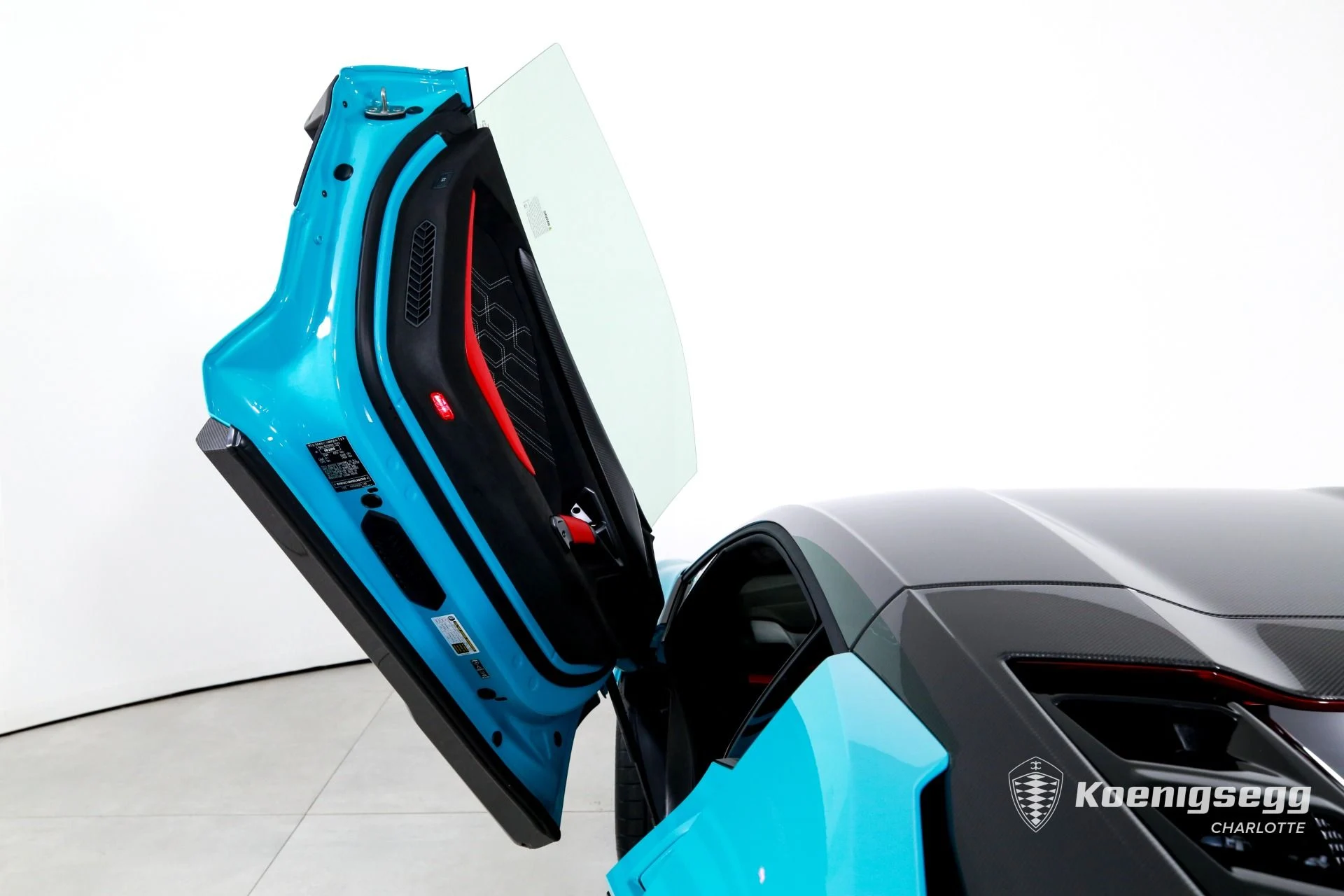 mph010_2206394437_Used_2025_Lamborghini_Revuelto_1783438439_386d5e4f87