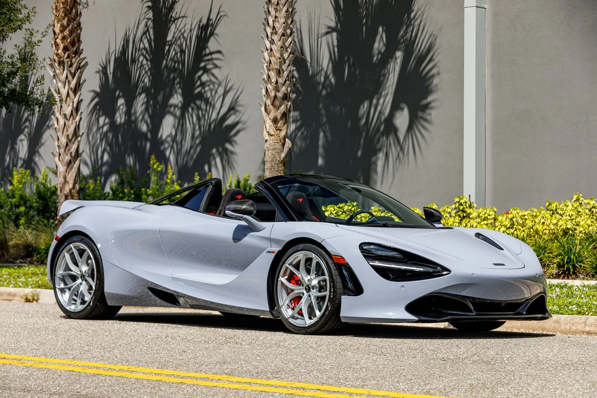 mph010_2214742638_Used_2020_Mc_Laren_720_S_Spider_Performance_69075de8a4