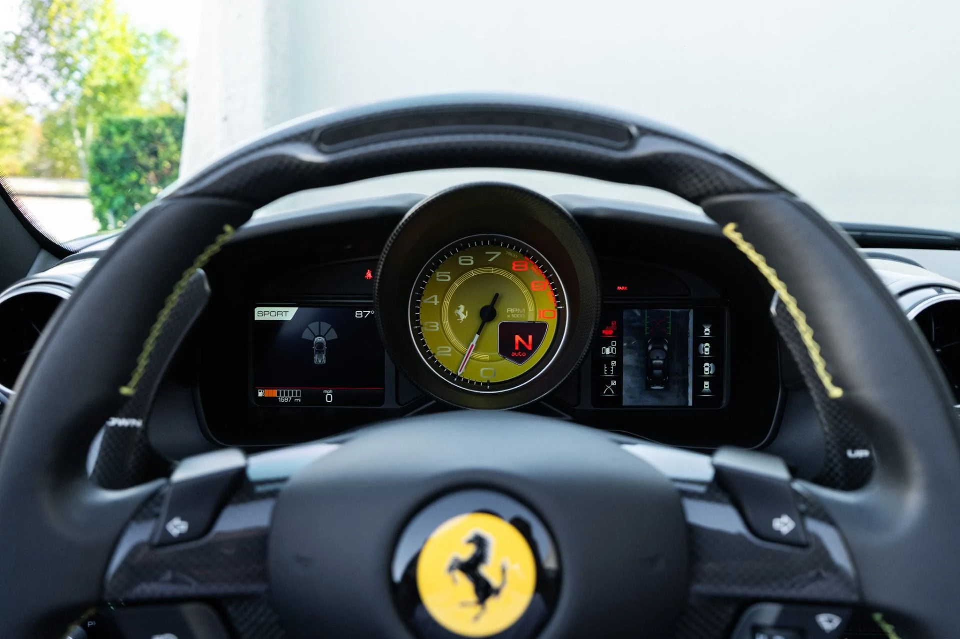 mph010_2216579887_Used_2022_Ferrari_F8_Spider_1791584435_9682a636b2