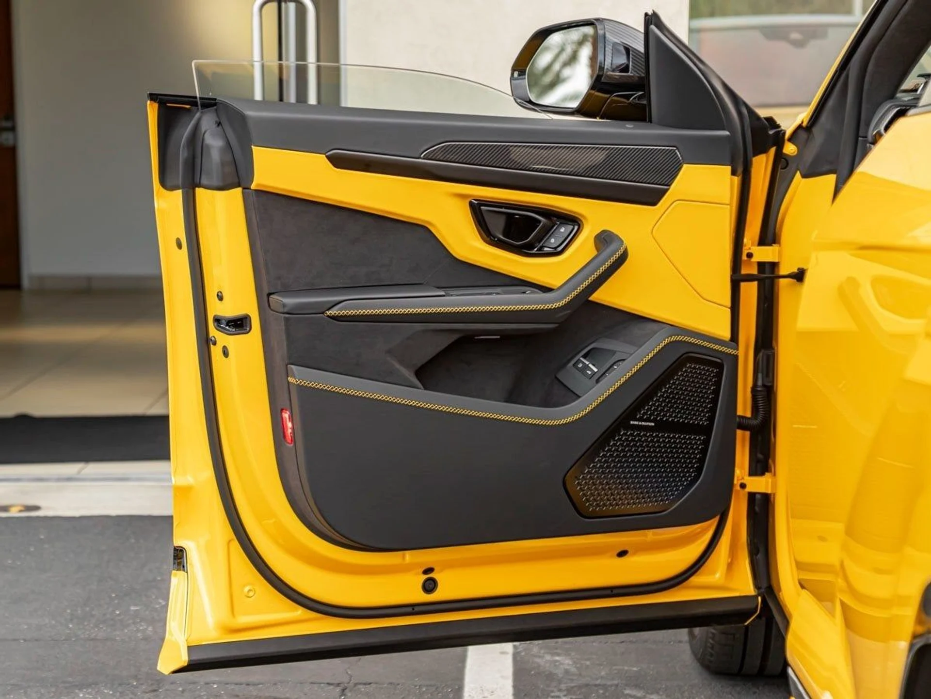 mph010_2224087012_11_83e2e556ef