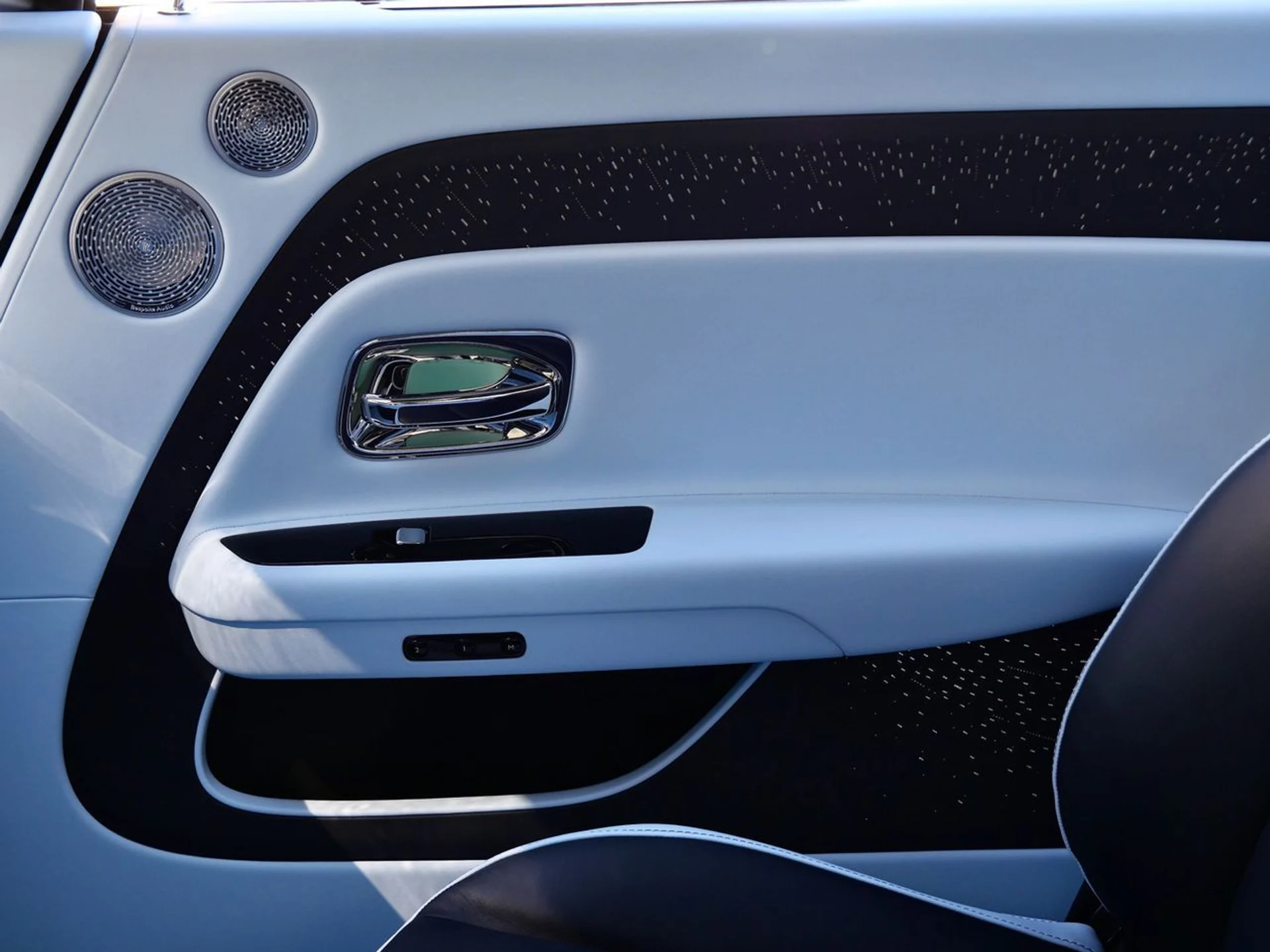 mph010_222496974_c80cff2c1f8e9f7e876bd740722bc0e6x_9ad0a60be7