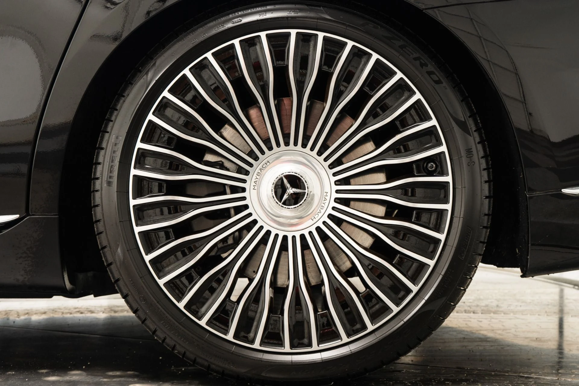 mph010_2235749904_Used_2023_Mercedes_Benz_Mercedes_Maybach_S_680_Executive_Rear_Seat_Package_V12_Power_Immense_Room_1759929527_0f7f77b71a