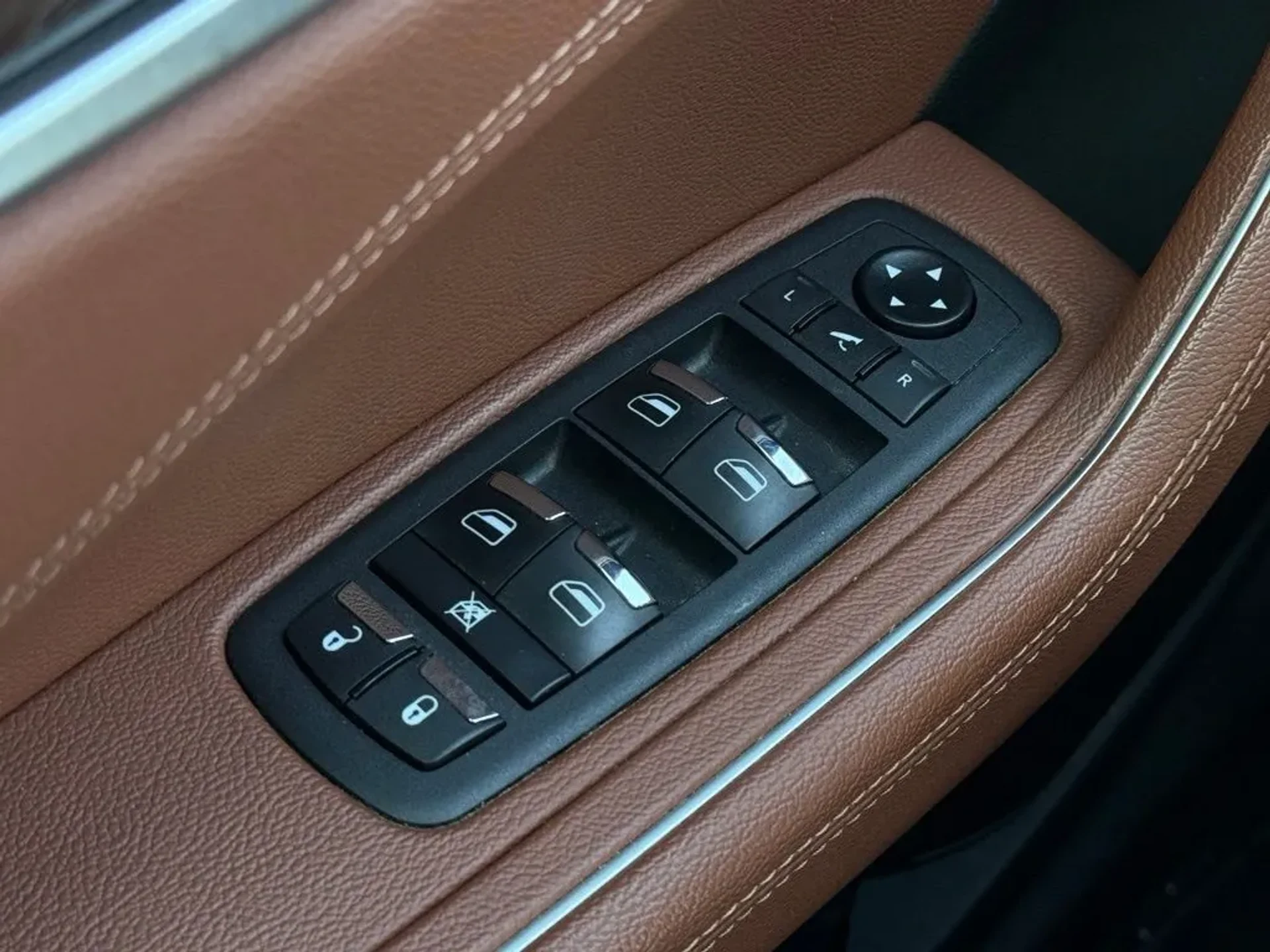 mph010_2240068250_kmkjvehb0rd8ieaa45tnzrhubs21_b557a84f93