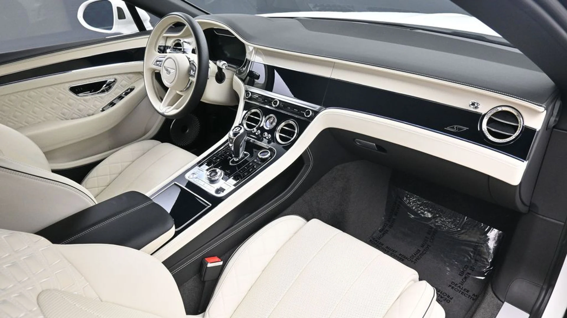 mph010_2252246494_914c4177507d4bb451d0852690ec88a2x_15b0ee75c6