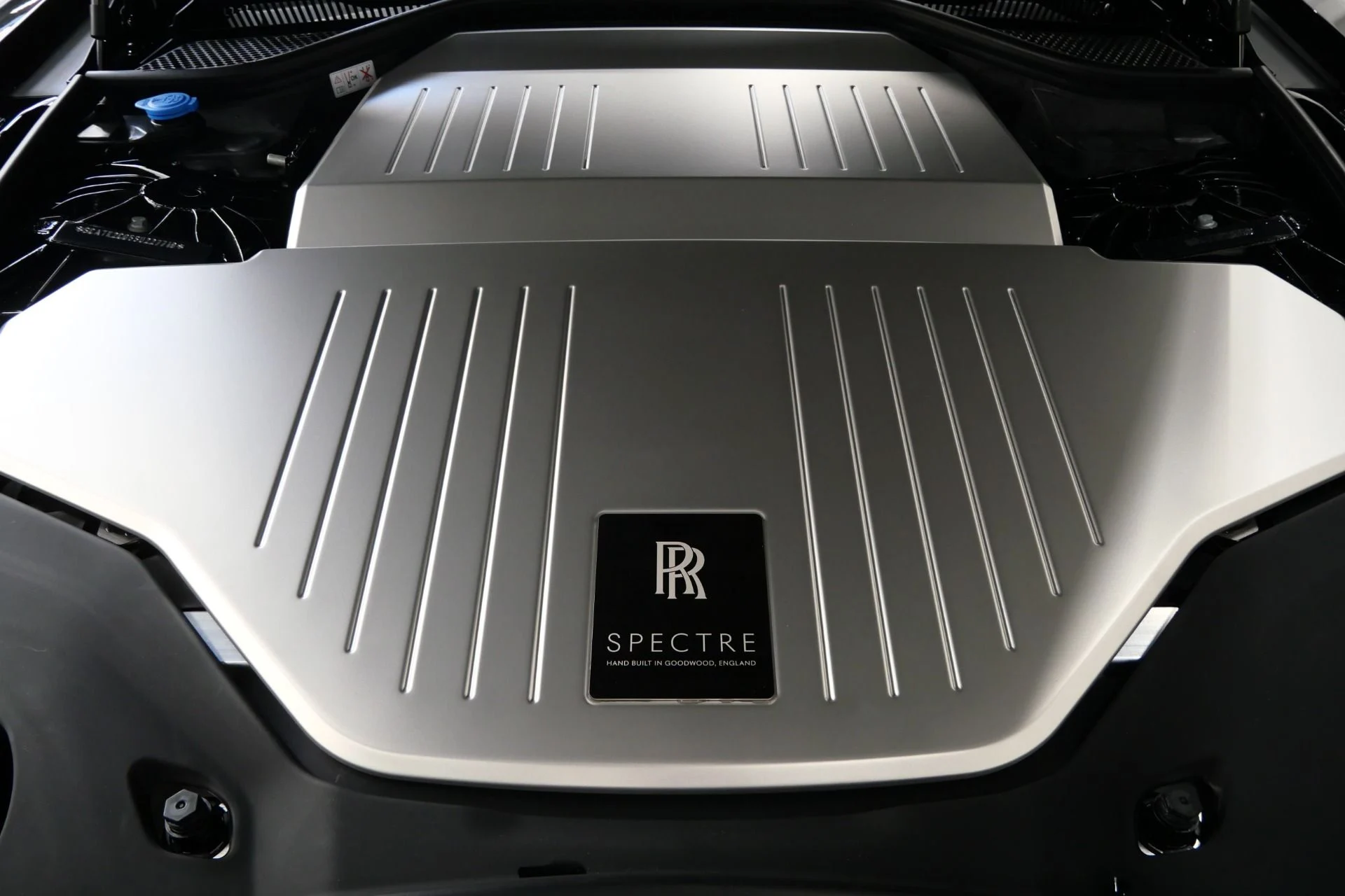 mph010_2252523736_Used_2025_Rolls_Royce_Spectre_1753114498_194f433969