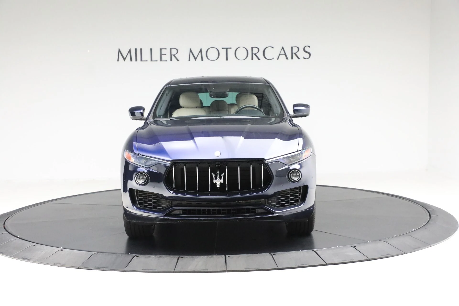mph010_2257336353_Used_2019_Maserati_Levante_1763071914_562b8fa70d